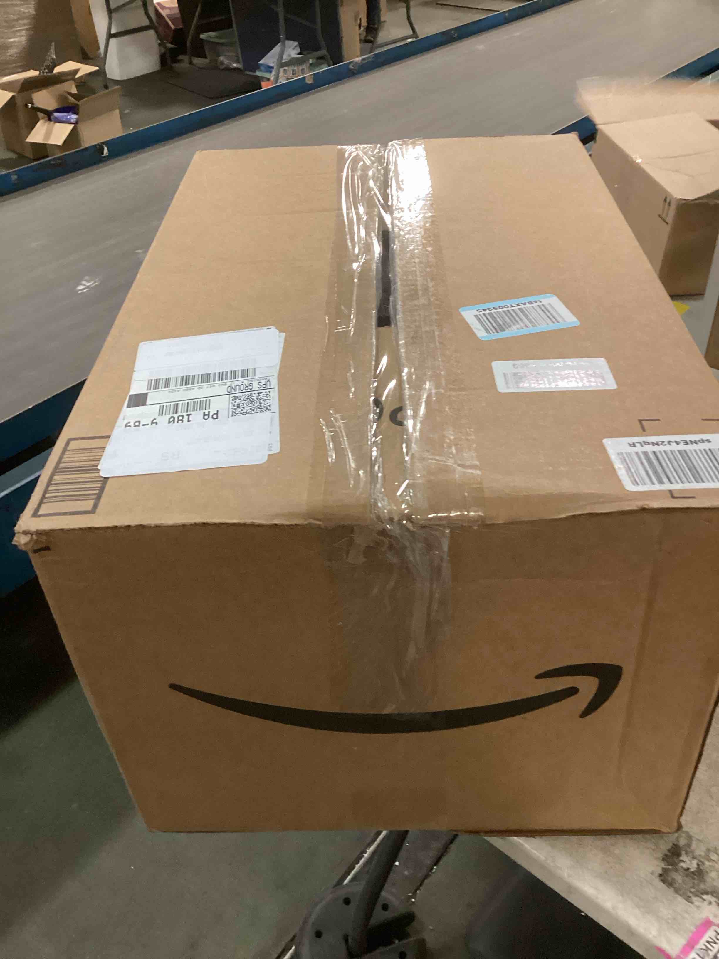 https://s3.amazonaws.com/lotting-images-prod/bidfta/GRA0180115_1733895620208.jpeg