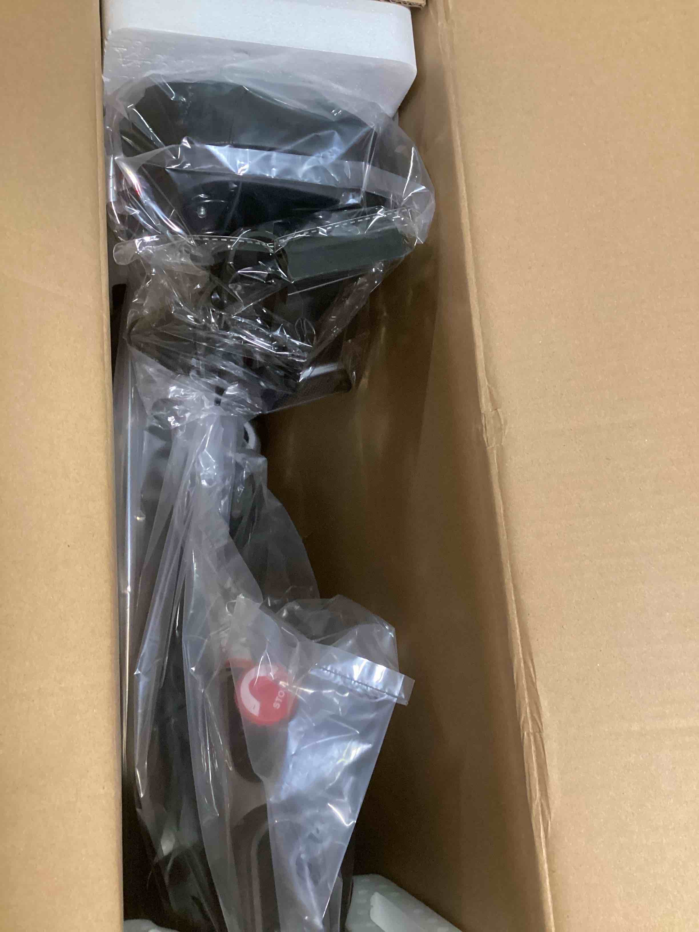 https://s3.amazonaws.com/lotting-images-prod/bidfta/GRA0180218_1733870790951.jpeg