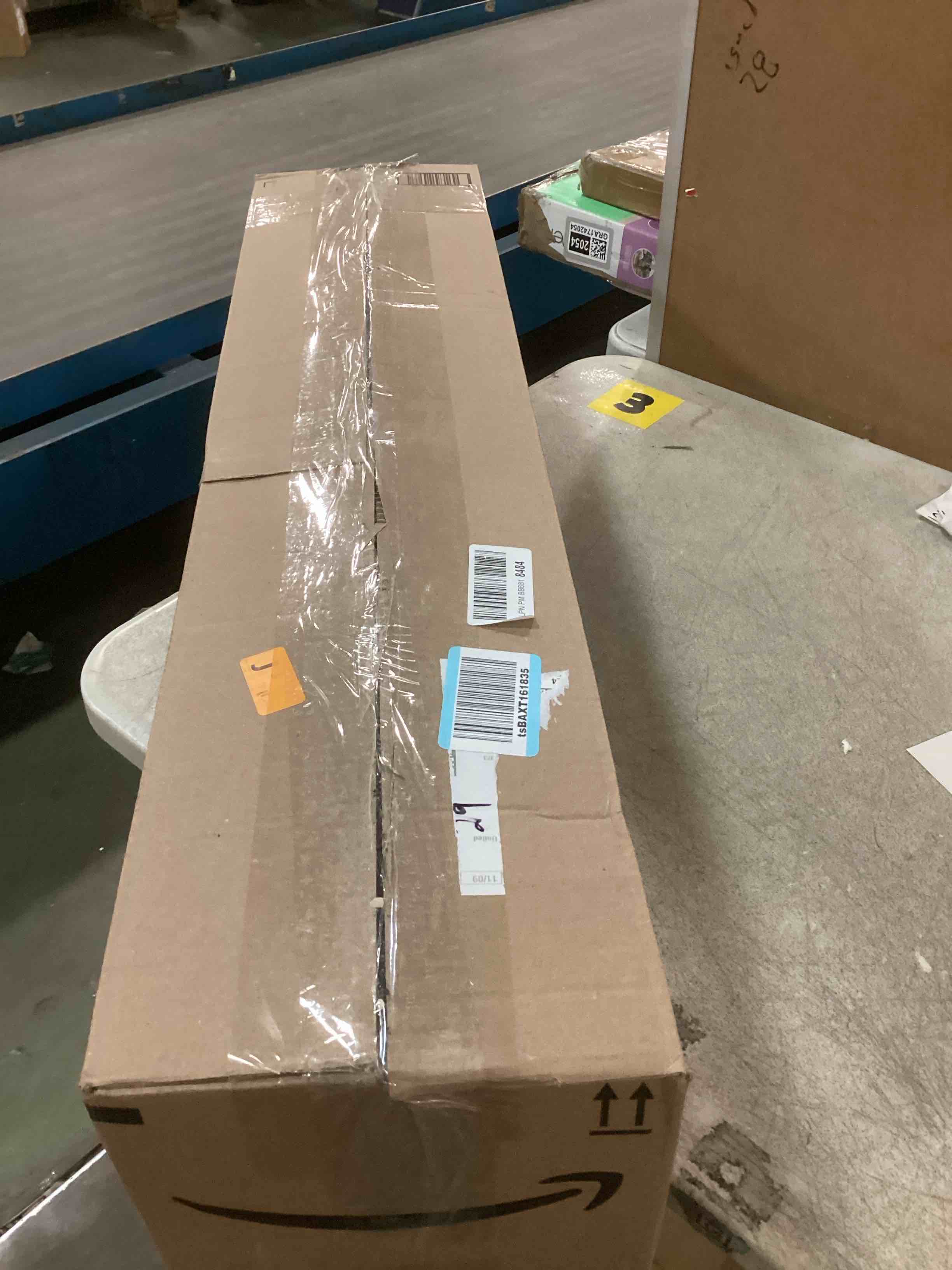 https://s3.amazonaws.com/lotting-images-prod/bidfta/GRA0180463_1733378065111.jpeg