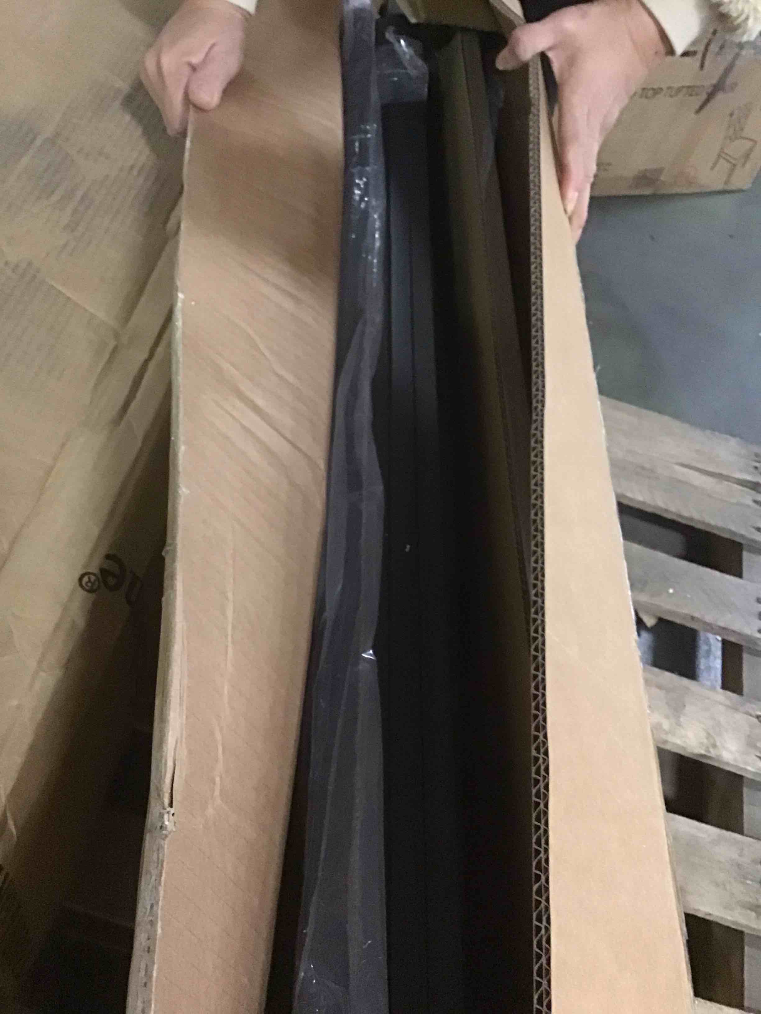 https://s3.amazonaws.com/lotting-images-prod/bidfta/GRA0180607_1733275945693.jpeg