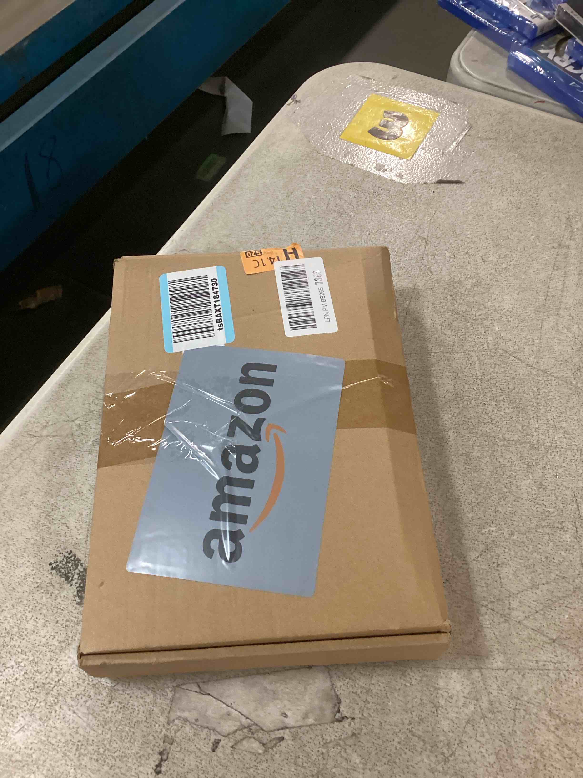 https://s3.amazonaws.com/lotting-images-prod/bidfta/GRA0180714_1733201017316.jpeg