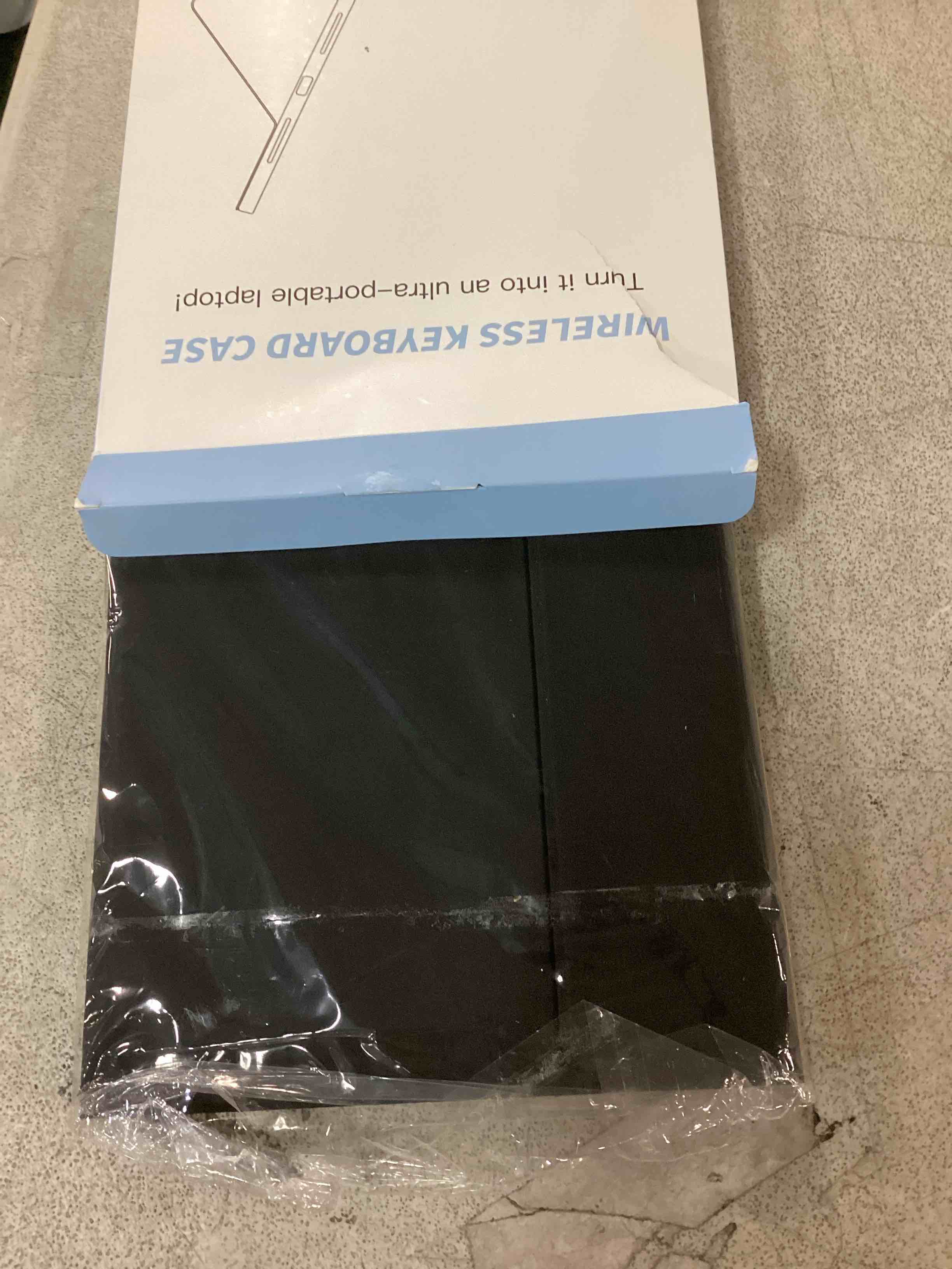https://s3.amazonaws.com/lotting-images-prod/bidfta/GRA0180775_1733194402227.jpeg
