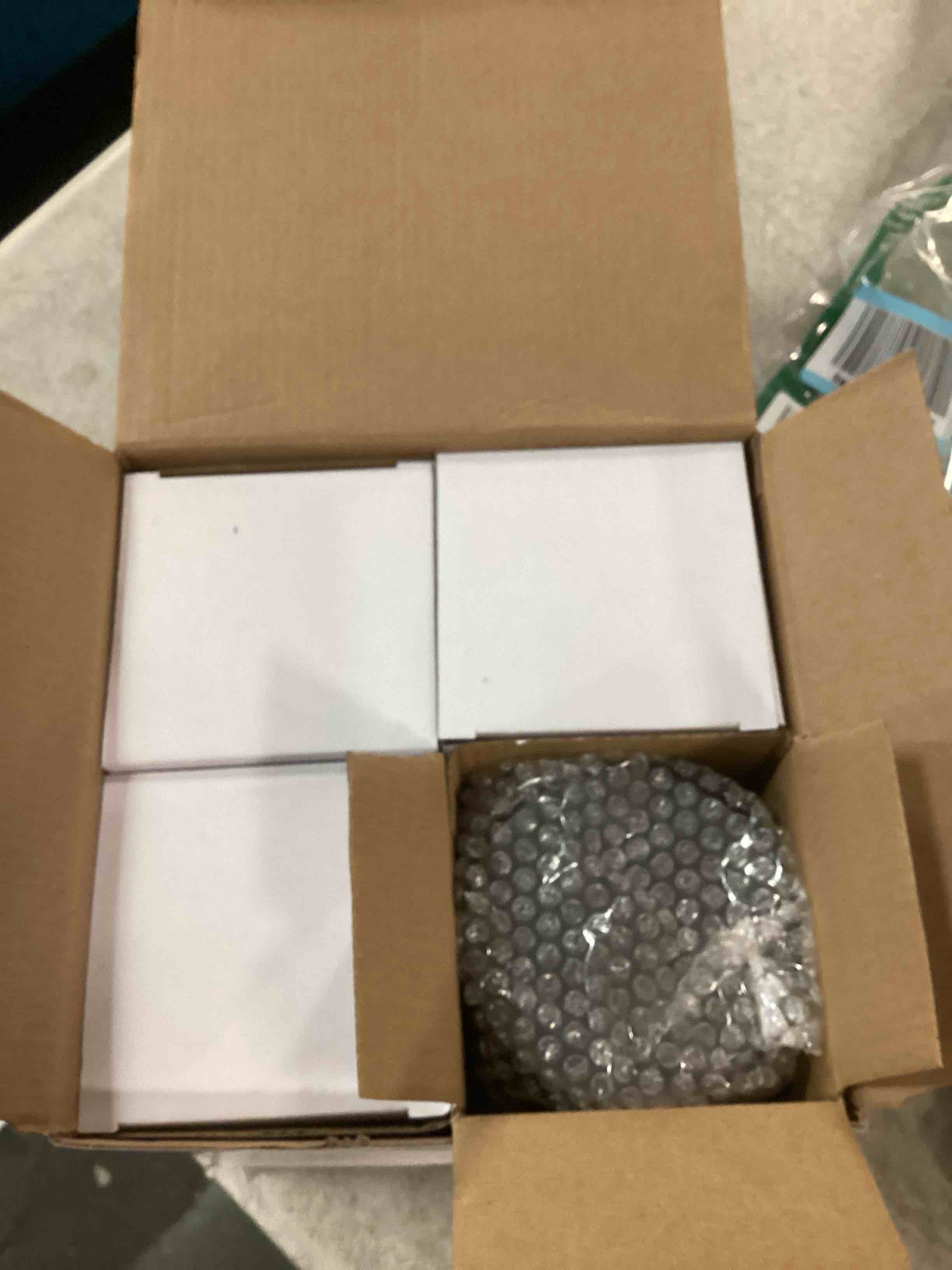 https://s3.amazonaws.com/lotting-images-prod/bidfta/GRA0180839_1733187461192.jpeg