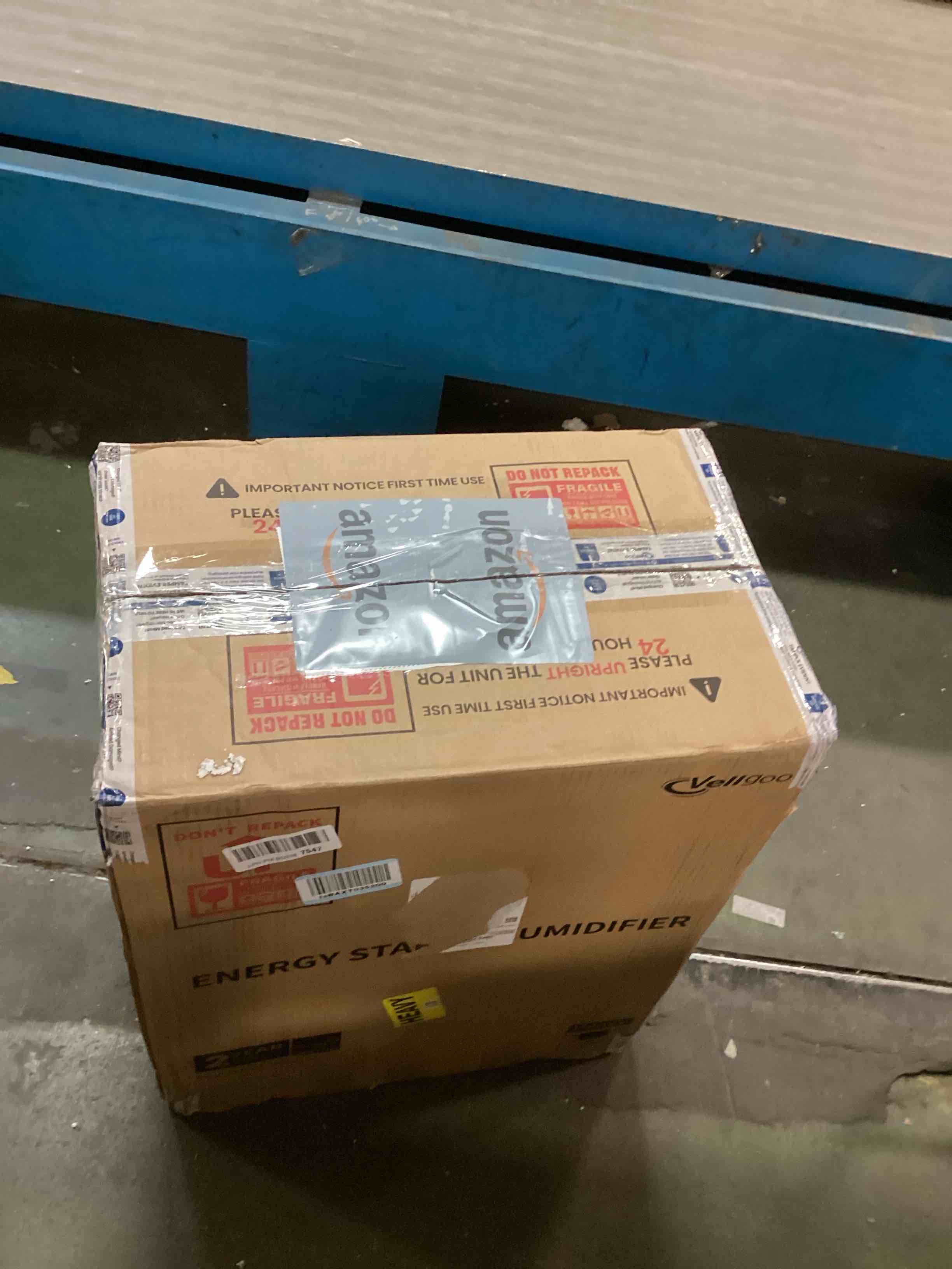 https://s3.amazonaws.com/lotting-images-prod/bidfta/GRA0180847_1733186843138.jpeg