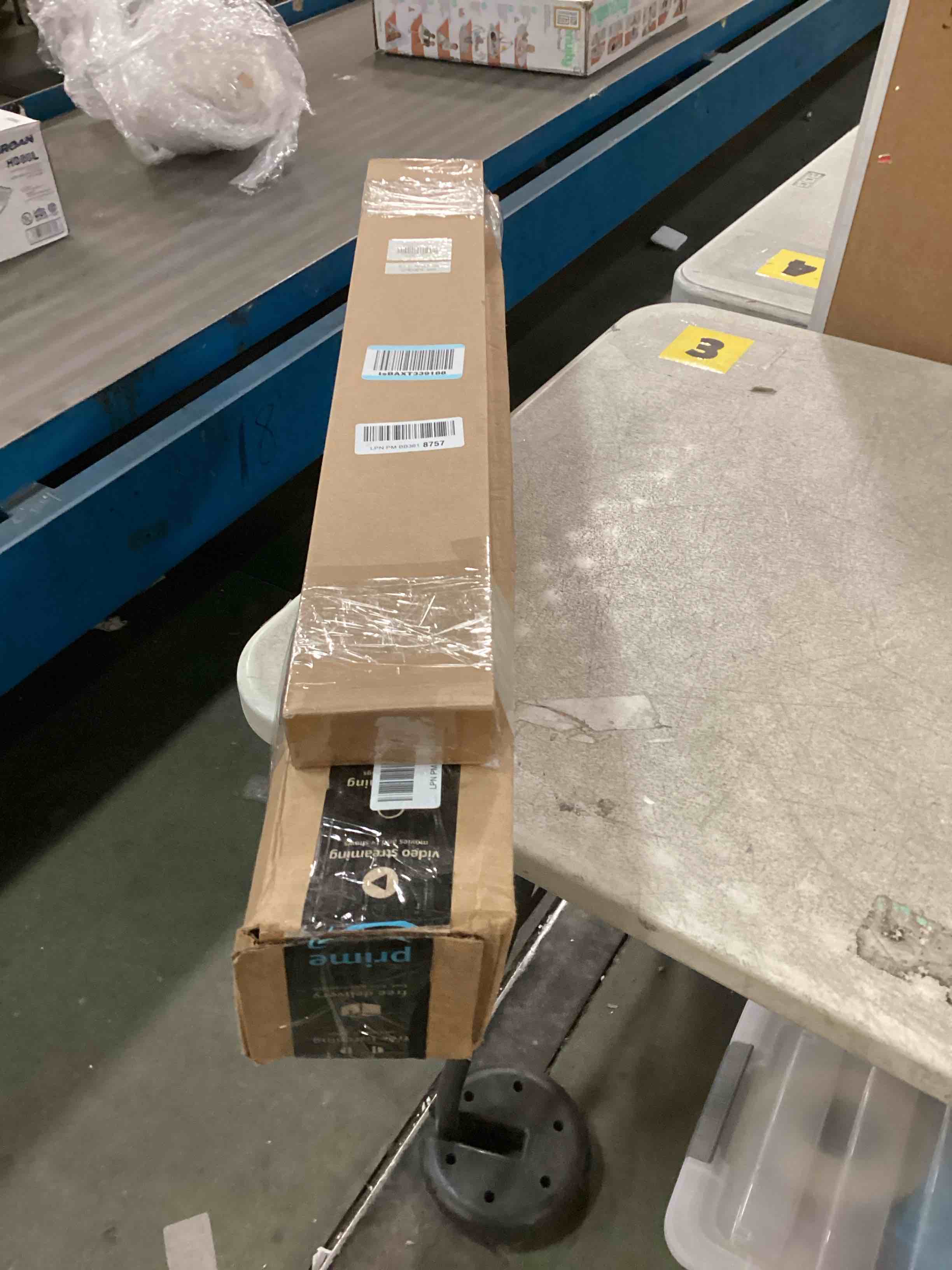 https://s3.amazonaws.com/lotting-images-prod/bidfta/GRA0181415_1732676318169.jpeg