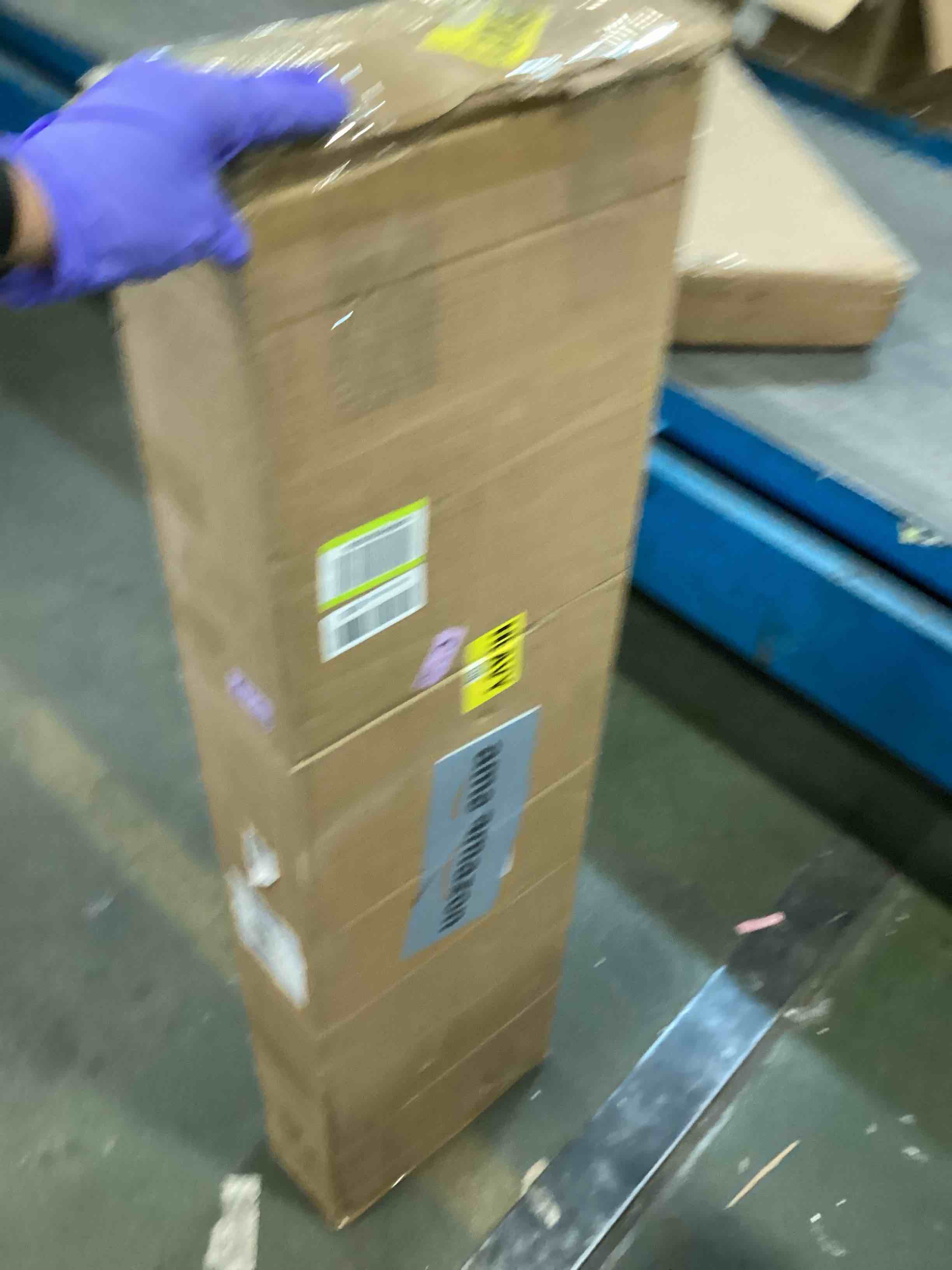 https://s3.amazonaws.com/lotting-images-prod/bidfta/GRA0184238_1731443331716.jpeg