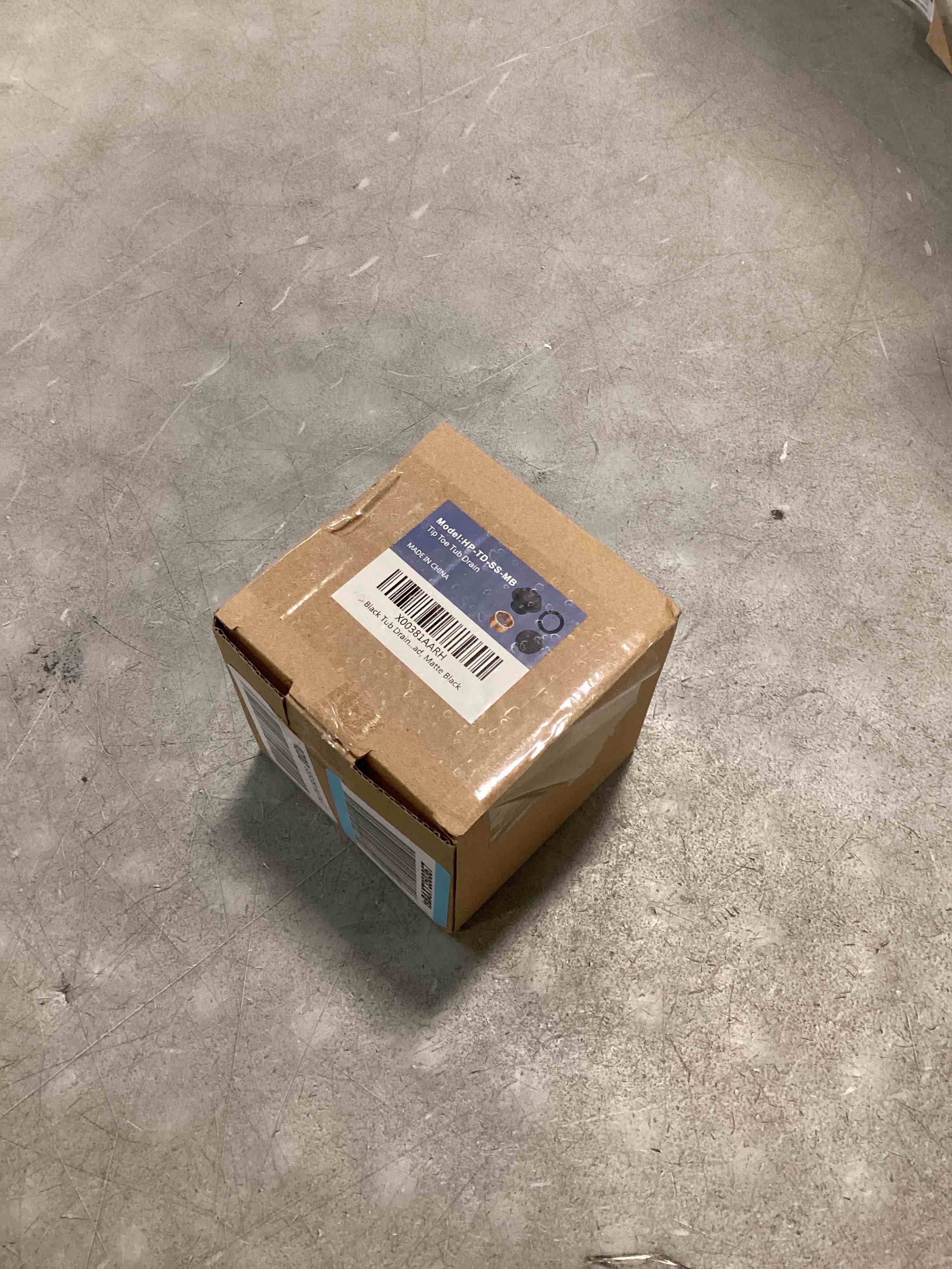 https://s3.amazonaws.com/lotting-images-prod/bidfta/GRA0184312_1731428534103.jpeg