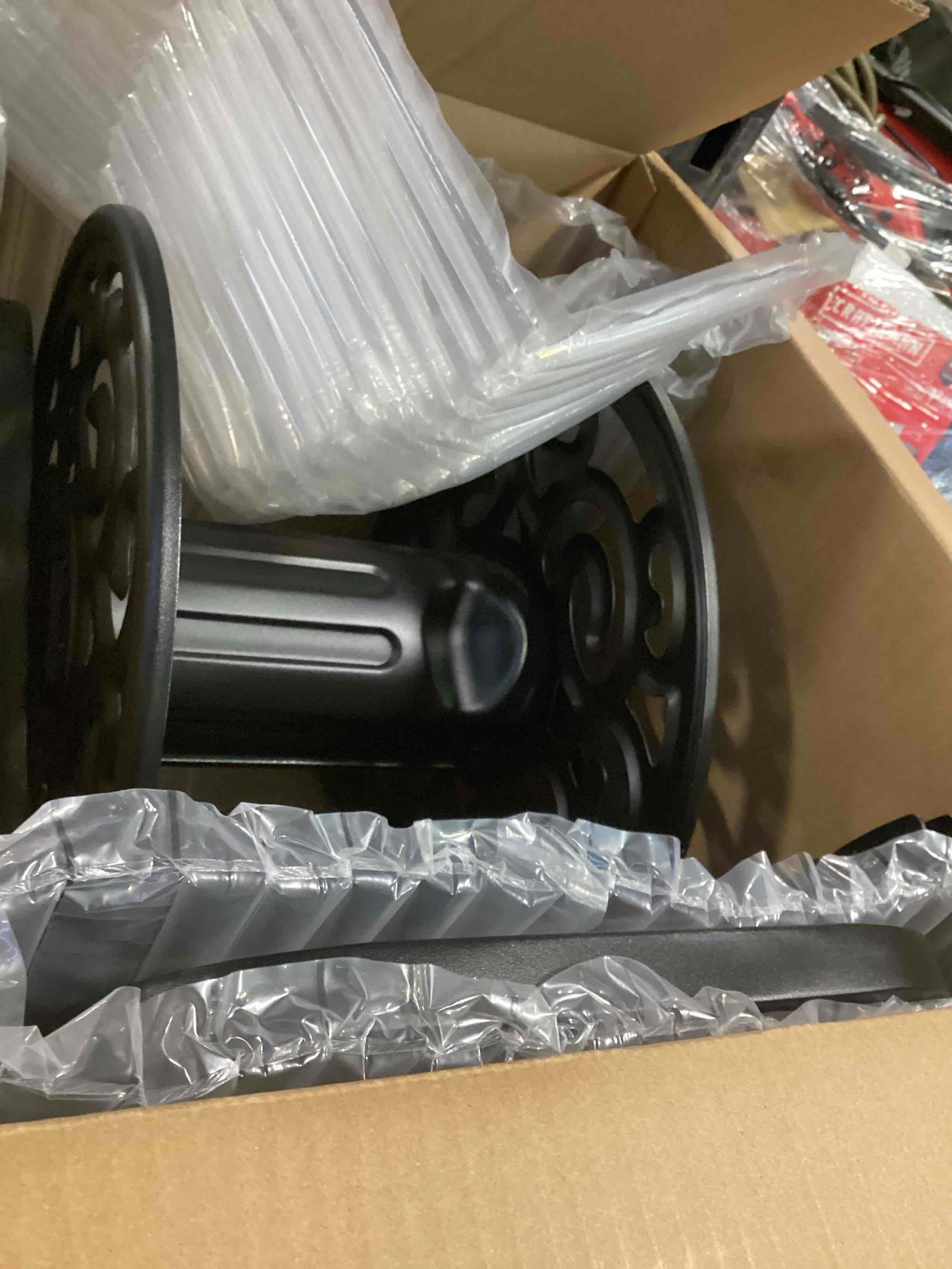 https://s3.amazonaws.com/lotting-images-prod/bidfta/GRA0185023_1730983539737.jpeg
