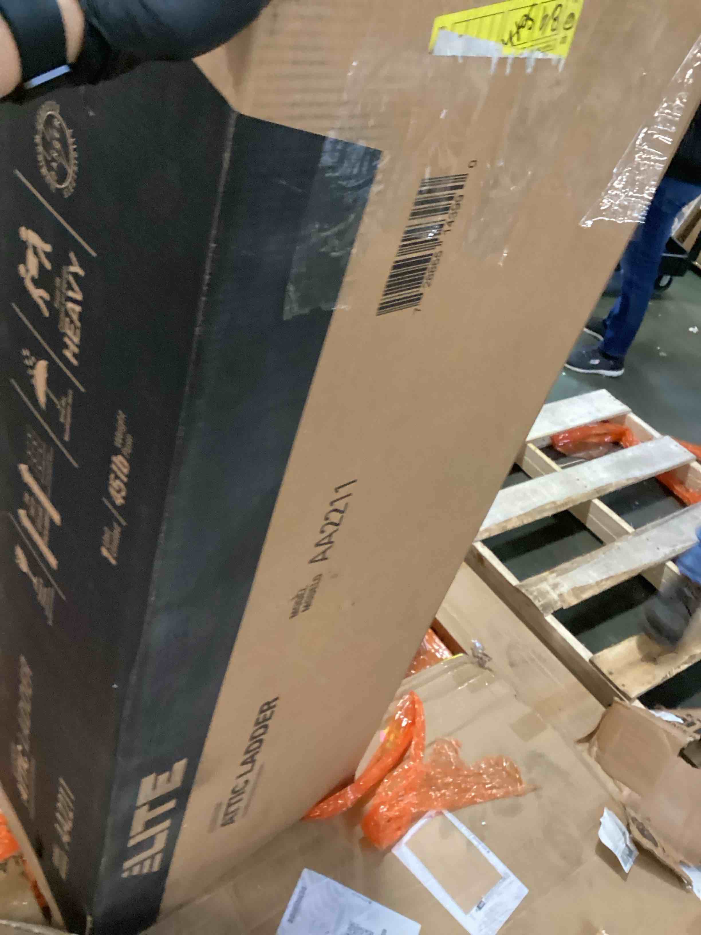 https://s3.amazonaws.com/lotting-images-prod/bidfta/GRA0185112_1730909355221.jpeg