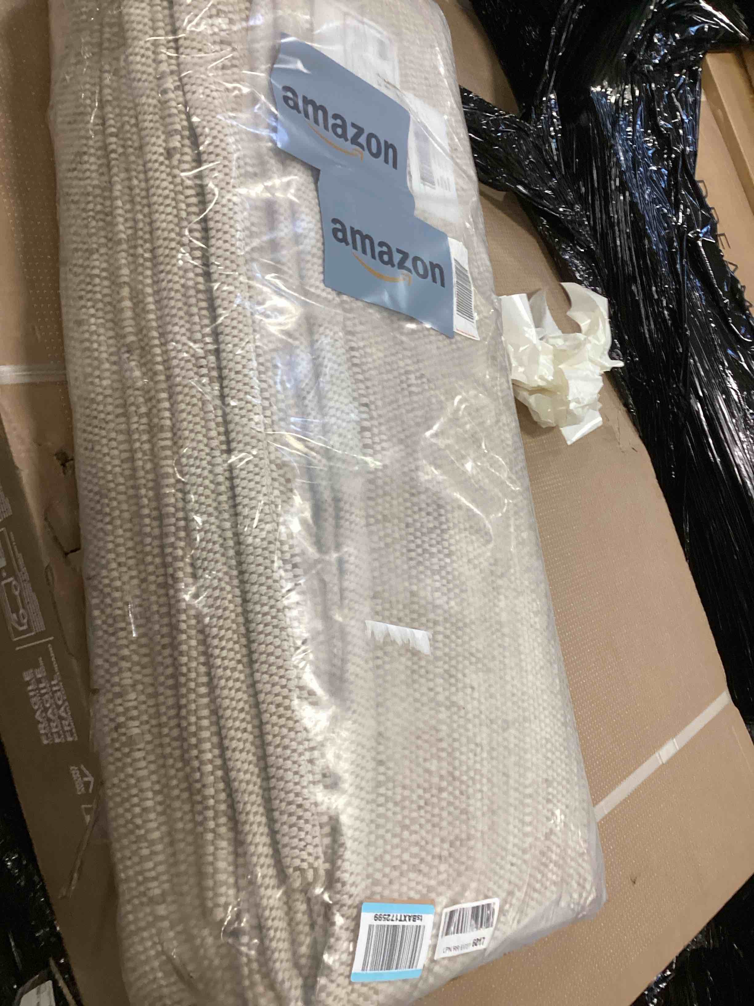 https://s3.amazonaws.com/lotting-images-prod/bidfta/GRA0185216_1730816268213.jpeg