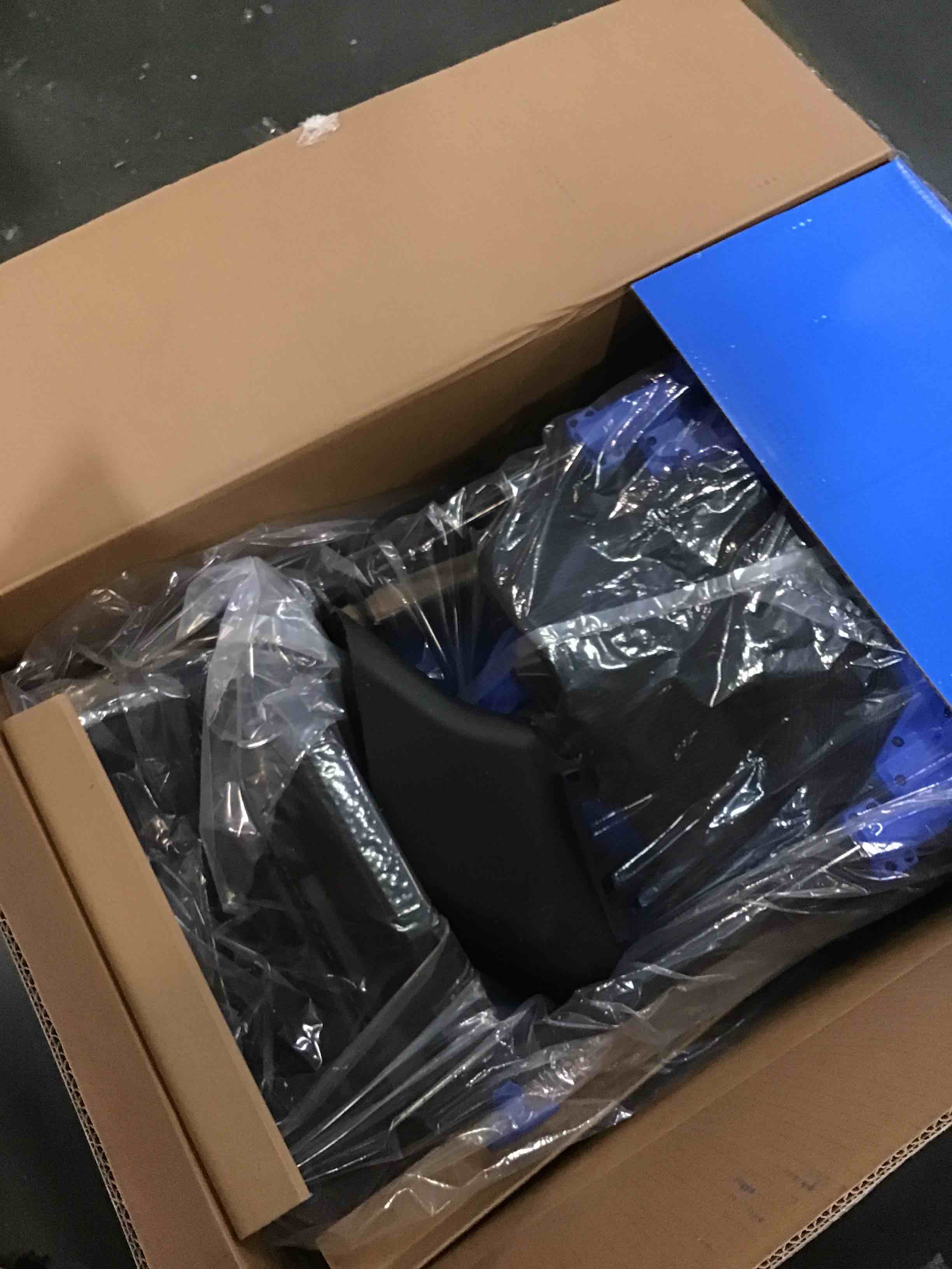 https://s3.amazonaws.com/lotting-images-prod/bidfta/GRA0185556_1730485507368.jpeg