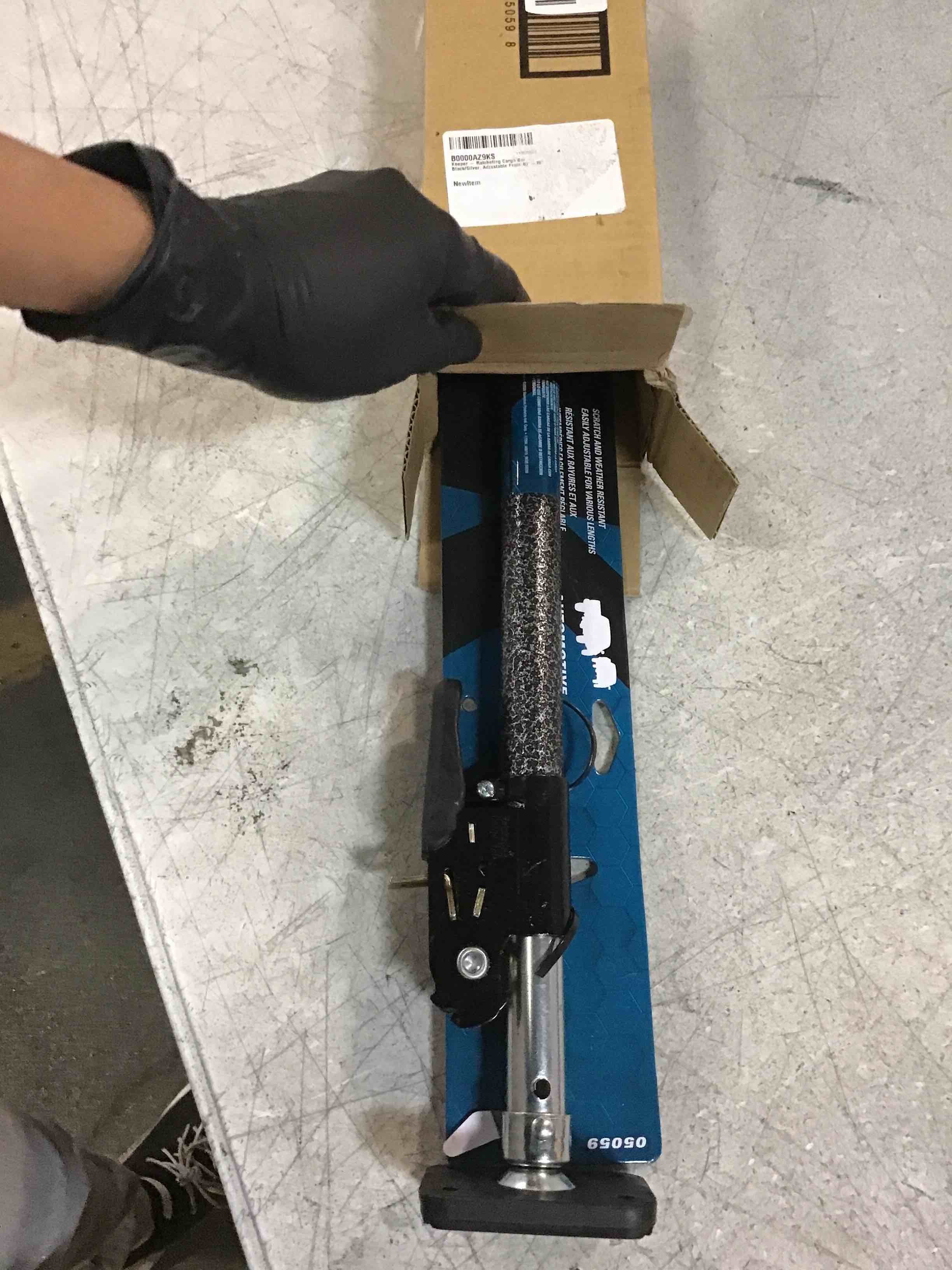 https://s3.amazonaws.com/lotting-images-prod/bidfta/GRA0185641_1730472922550.jpeg