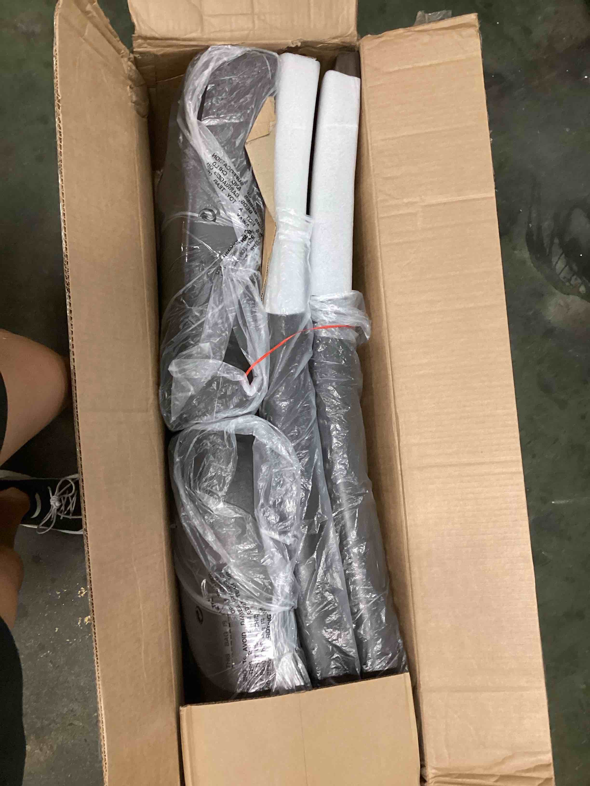 https://s3.amazonaws.com/lotting-images-prod/bidfta/GRA0185842_1730399395037.jpeg