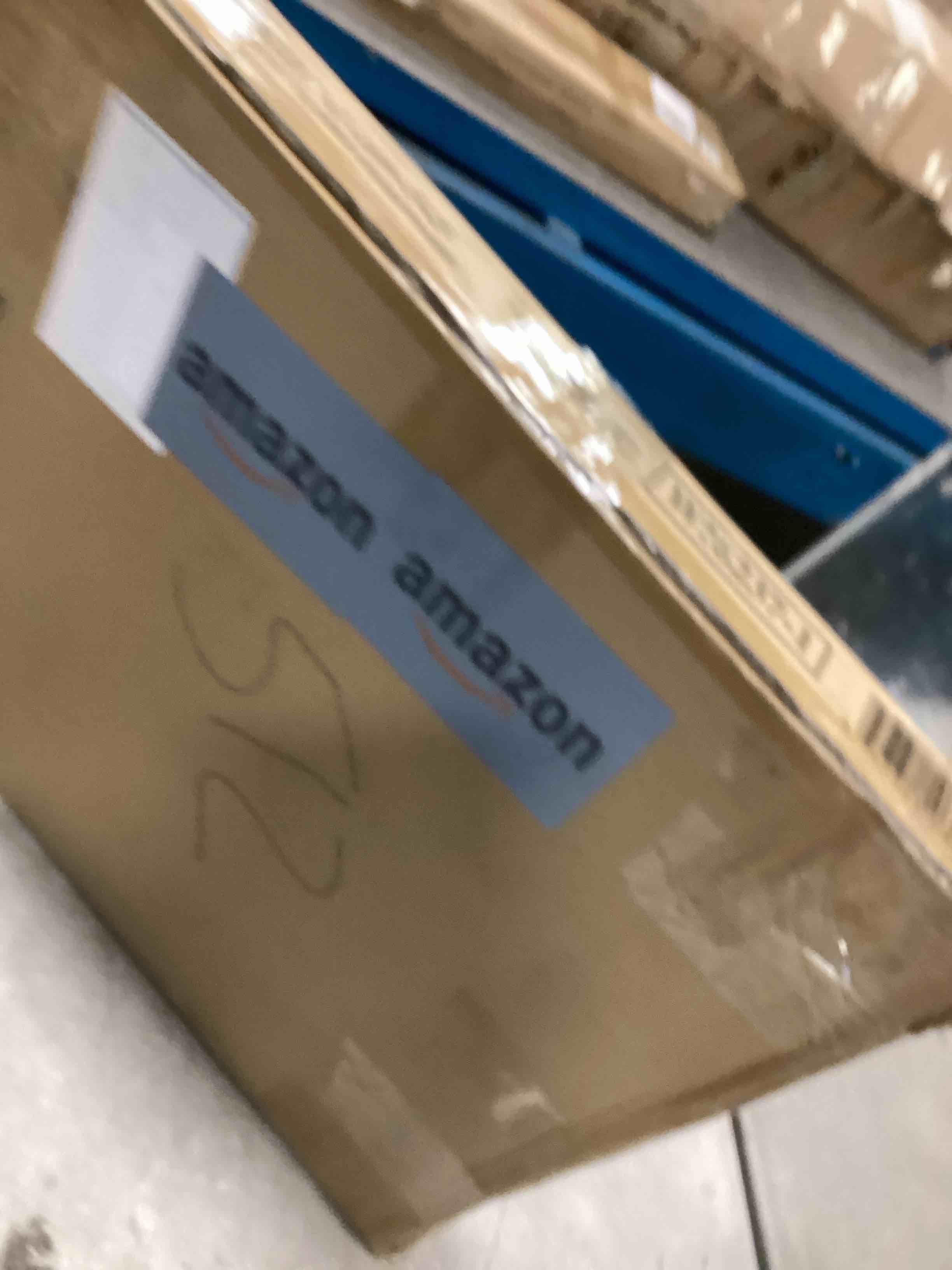 https://s3.amazonaws.com/lotting-images-prod/bidfta/GRA0185846_1730398917002.jpeg