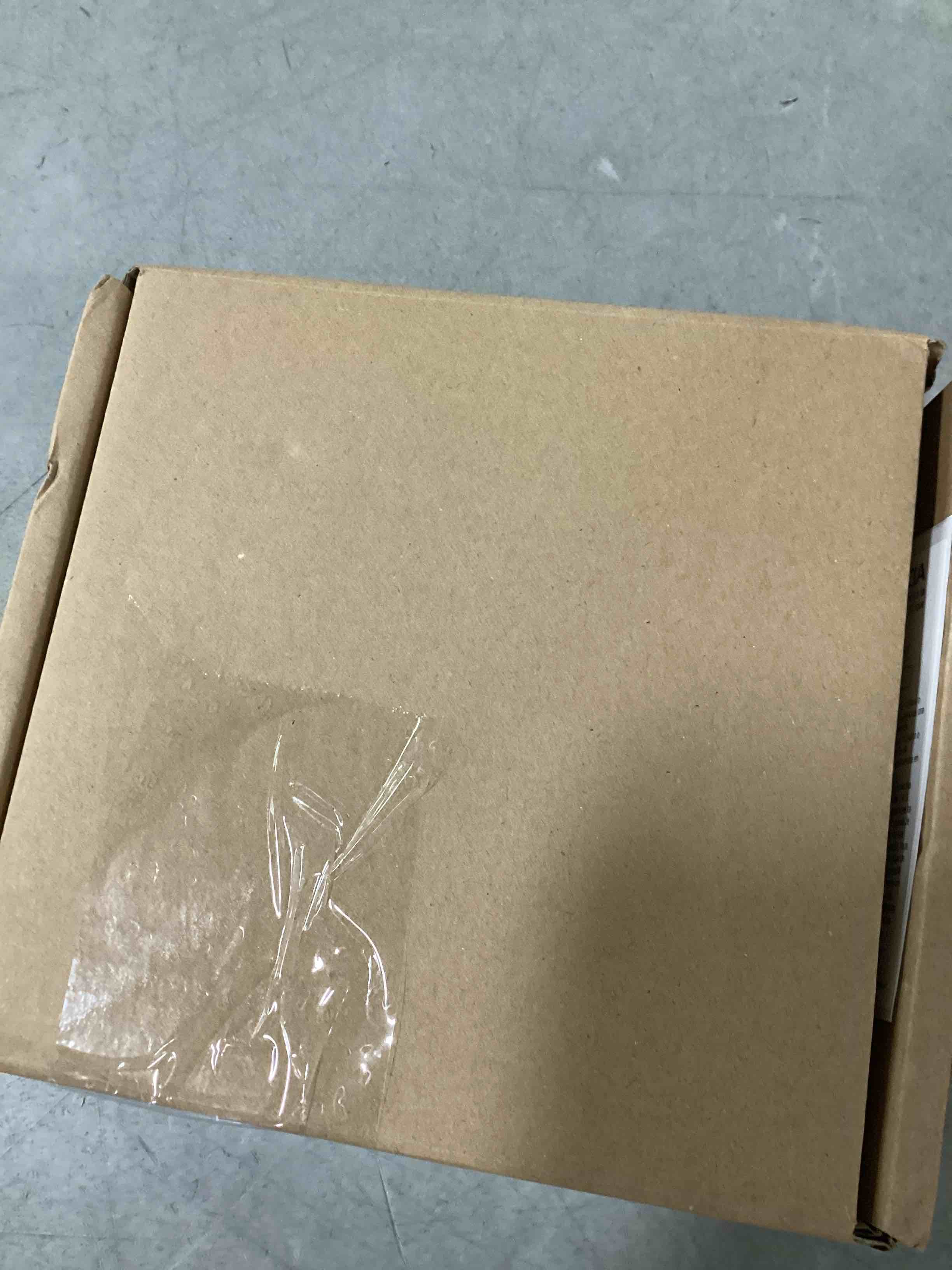 https://s3.amazonaws.com/lotting-images-prod/bidfta/GRA0186033_1733315209952.jpeg