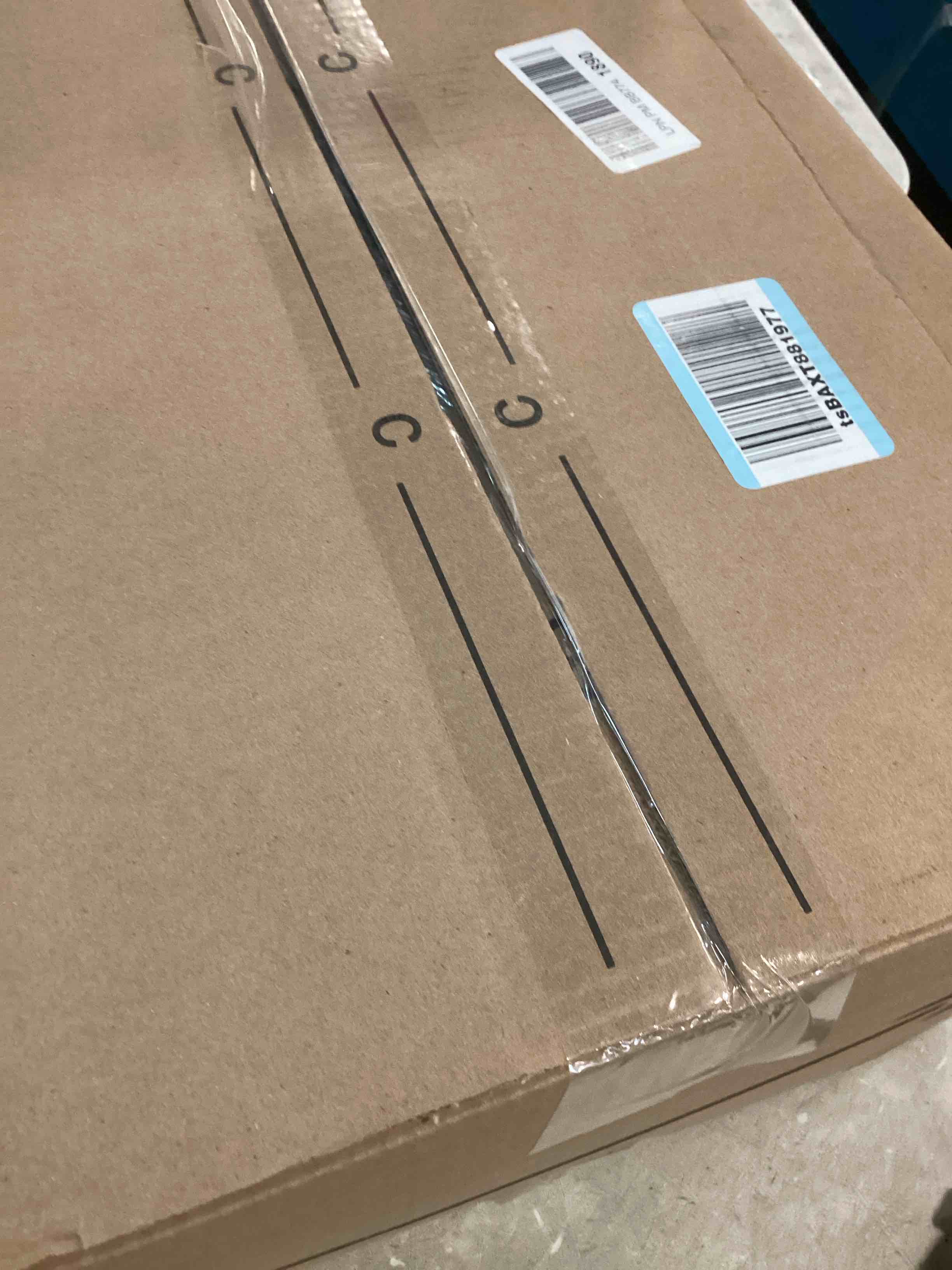 https://s3.amazonaws.com/lotting-images-prod/bidfta/GRA0186195_1733257901923.jpeg
