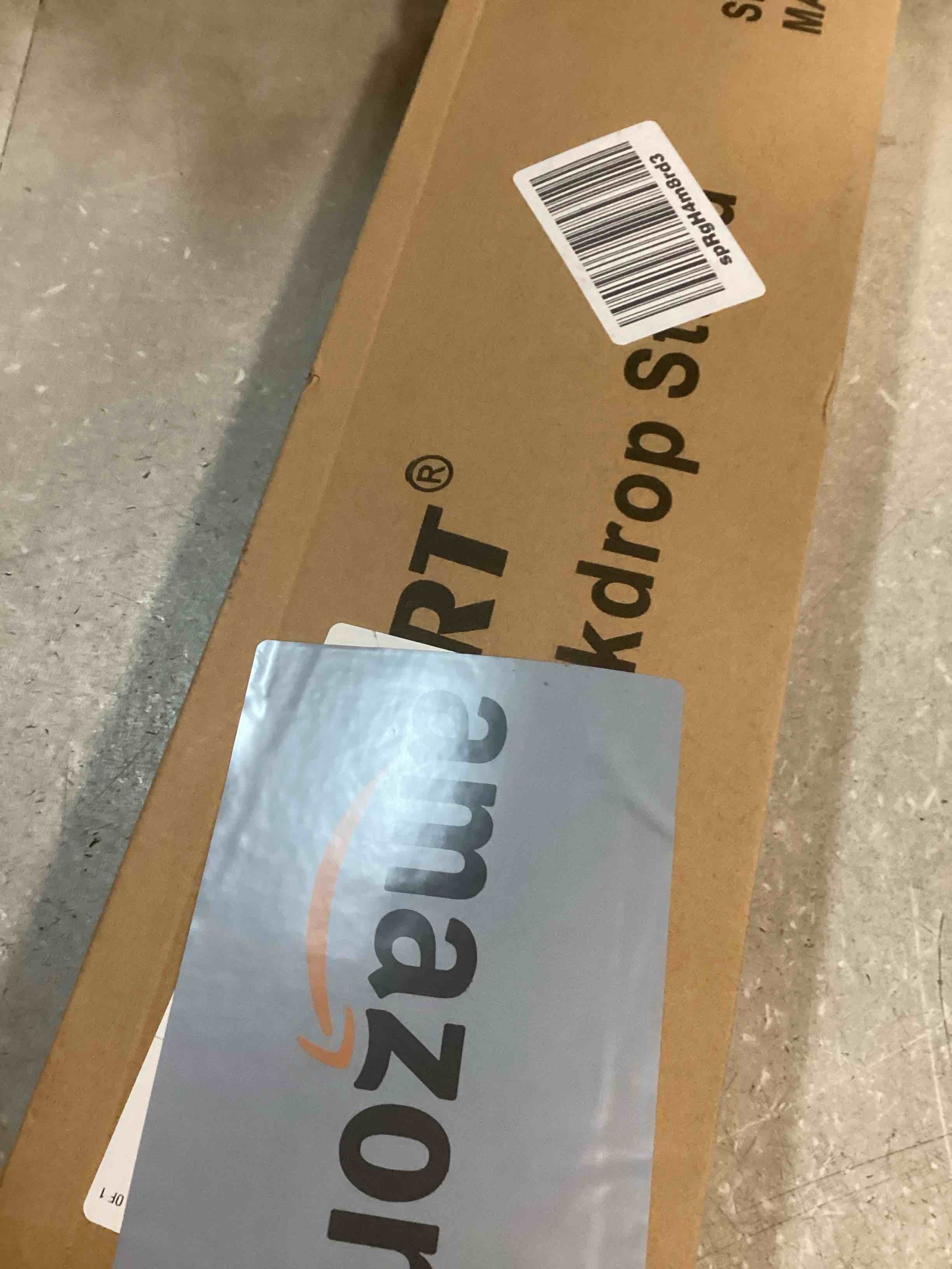https://s3.amazonaws.com/lotting-images-prod/bidfta/GRA0186279_1733241652751.jpeg