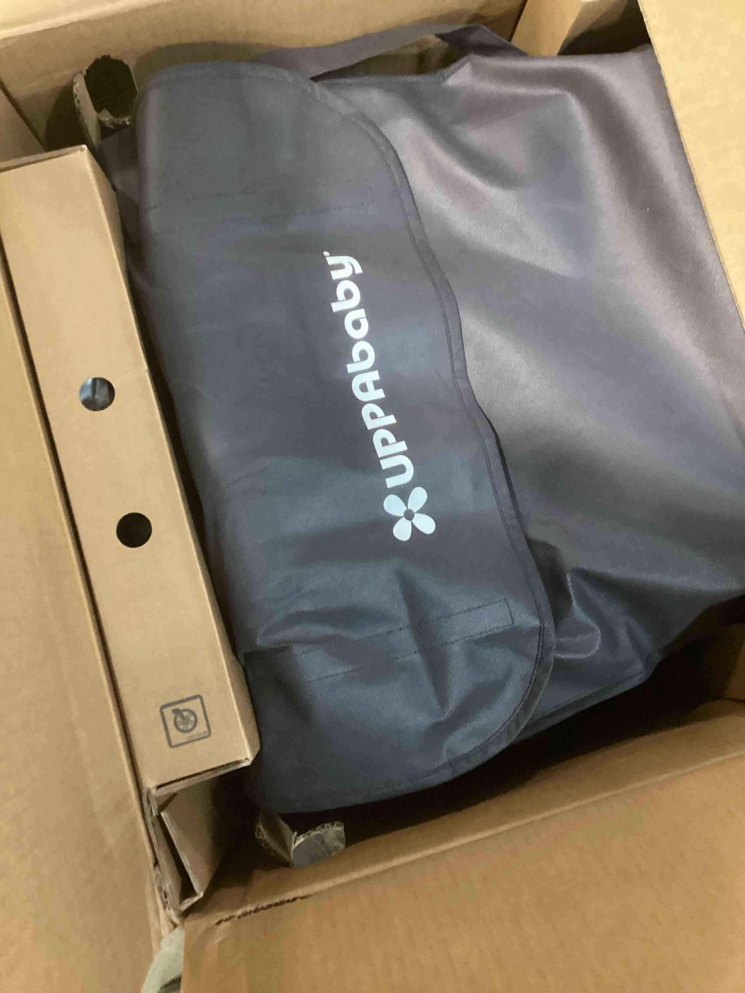 https://s3.amazonaws.com/lotting-images-prod/bidfta/GRA0186392_1733236177602.jpeg