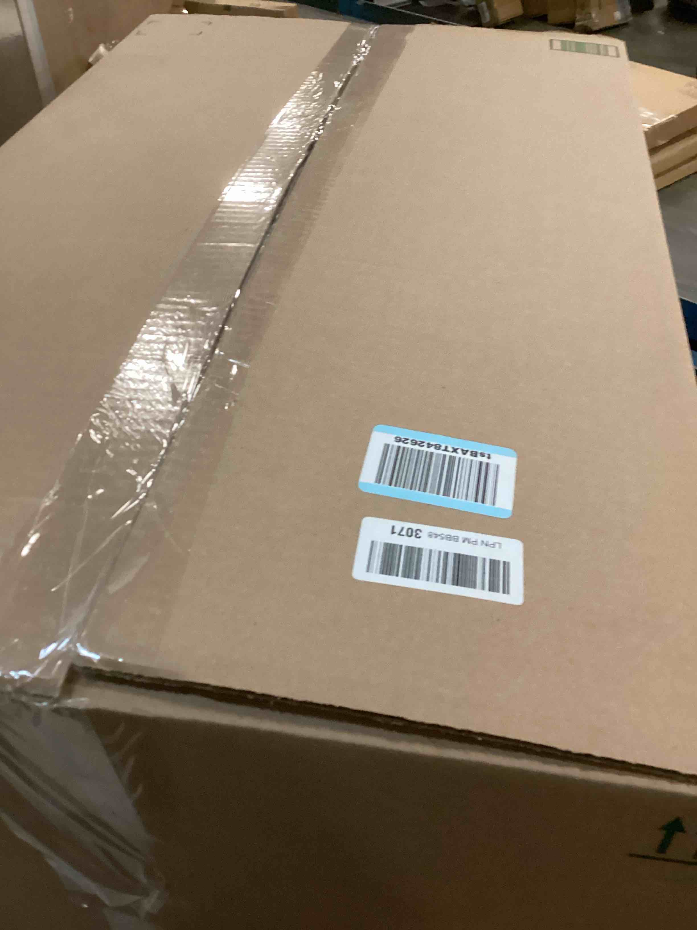 https://s3.amazonaws.com/lotting-images-prod/bidfta/GRA0186399_1733237650348.jpeg