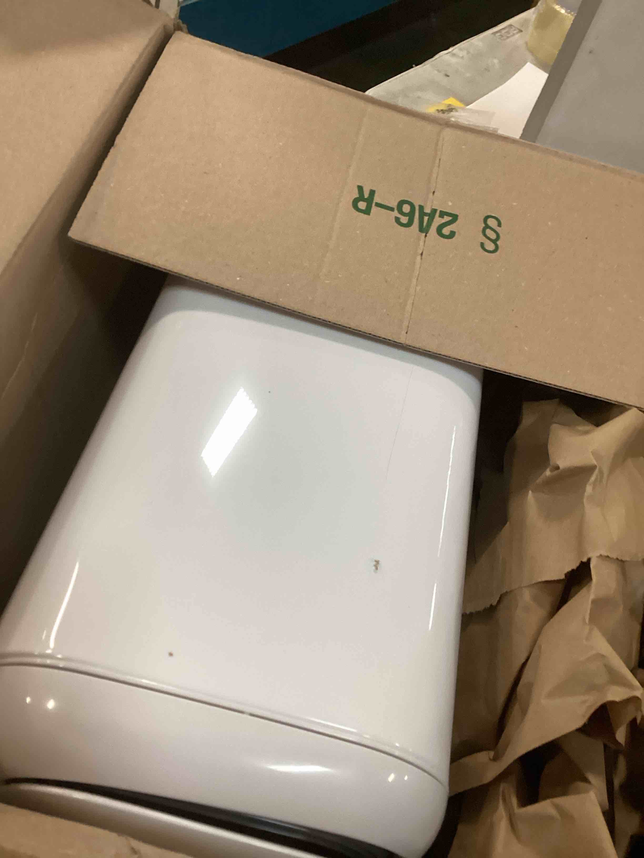 https://s3.amazonaws.com/lotting-images-prod/bidfta/GRA0186489_1733155666289.jpeg