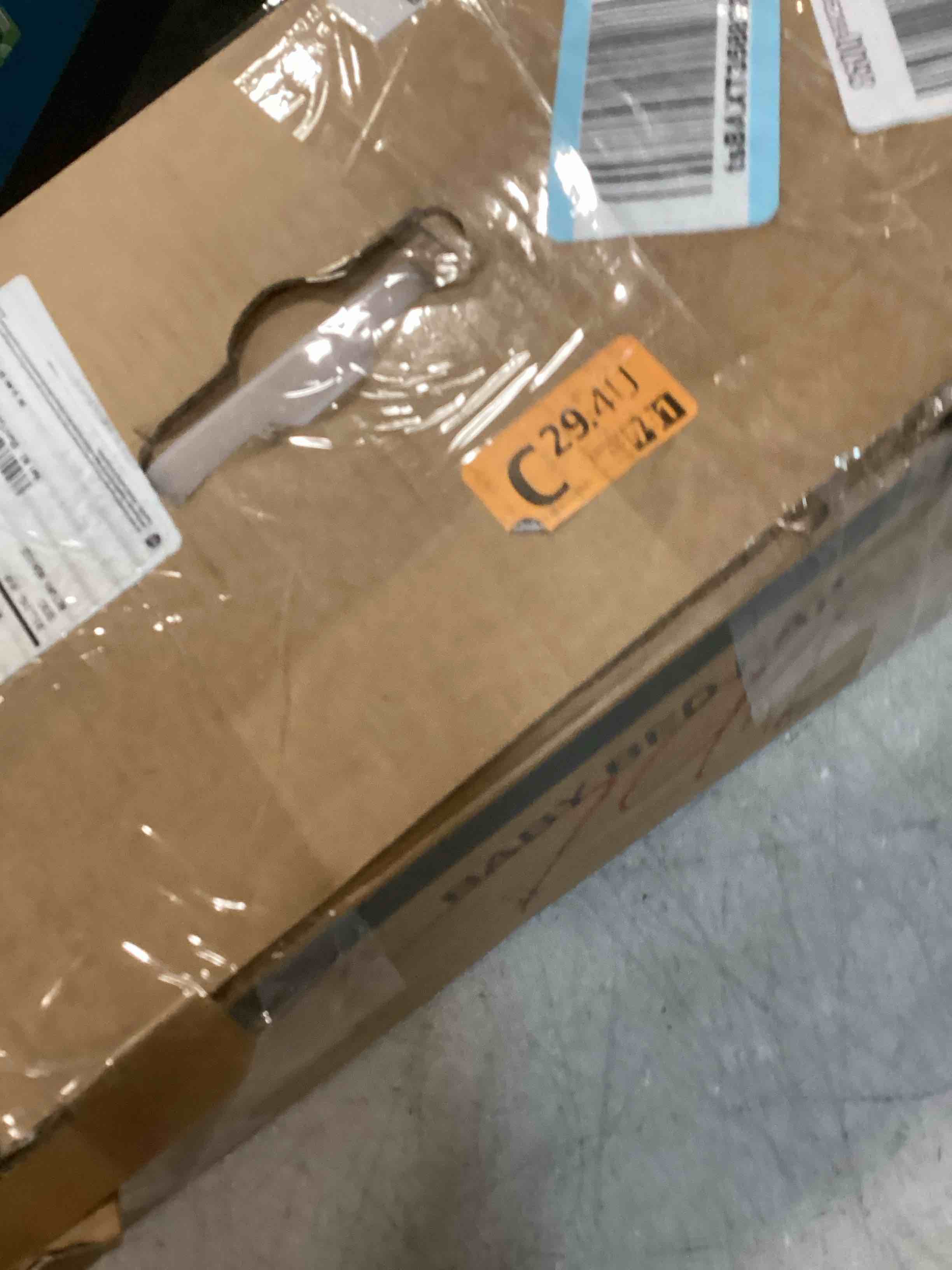 https://s3.amazonaws.com/lotting-images-prod/bidfta/GRA0186545_1733164251628.jpeg