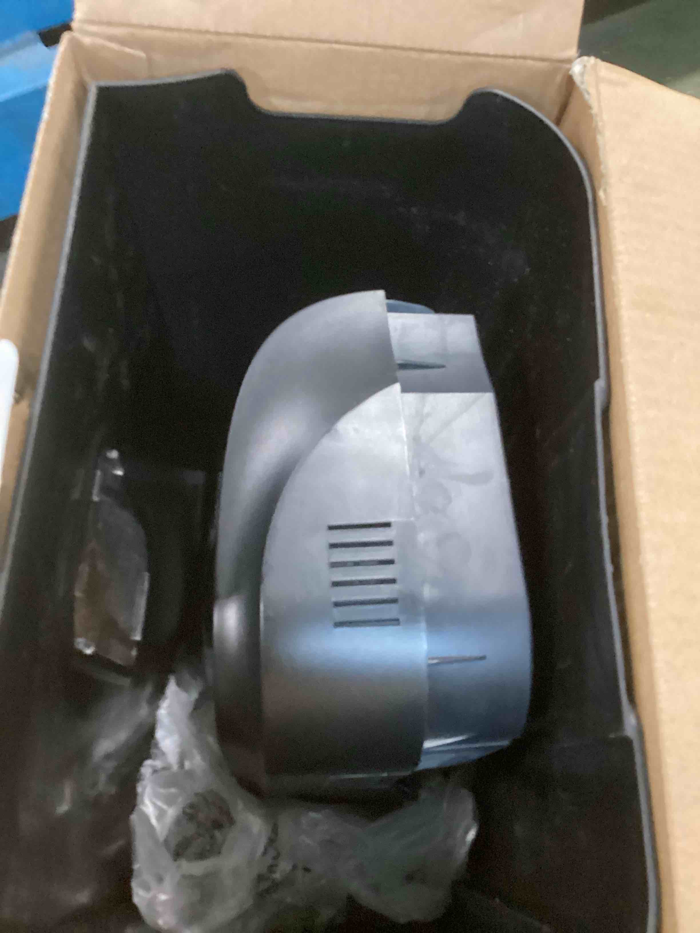 https://s3.amazonaws.com/lotting-images-prod/bidfta/GRA0186618_1733174120670.jpeg