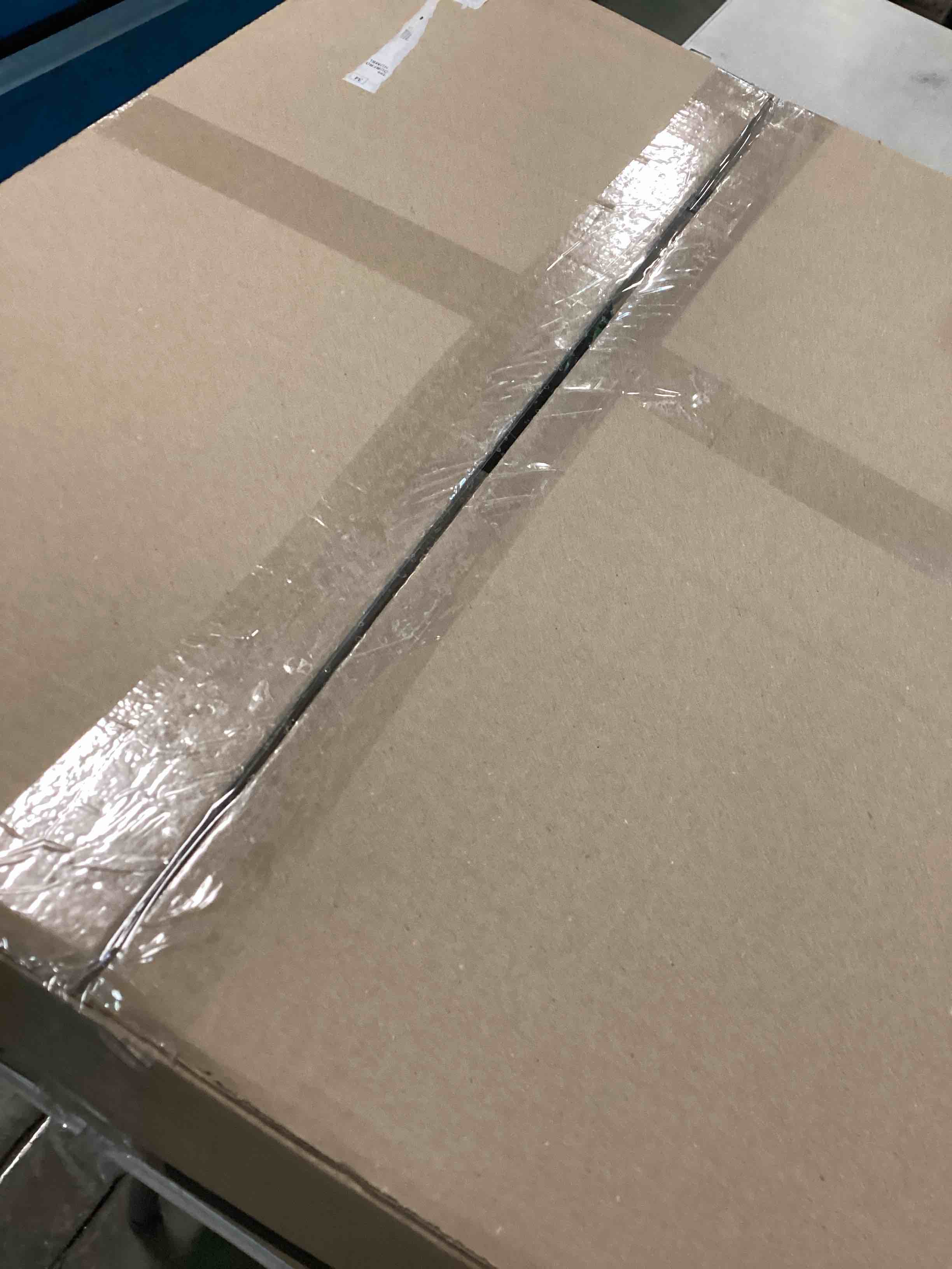 https://s3.amazonaws.com/lotting-images-prod/bidfta/GRA0187739_1732286460309.jpeg