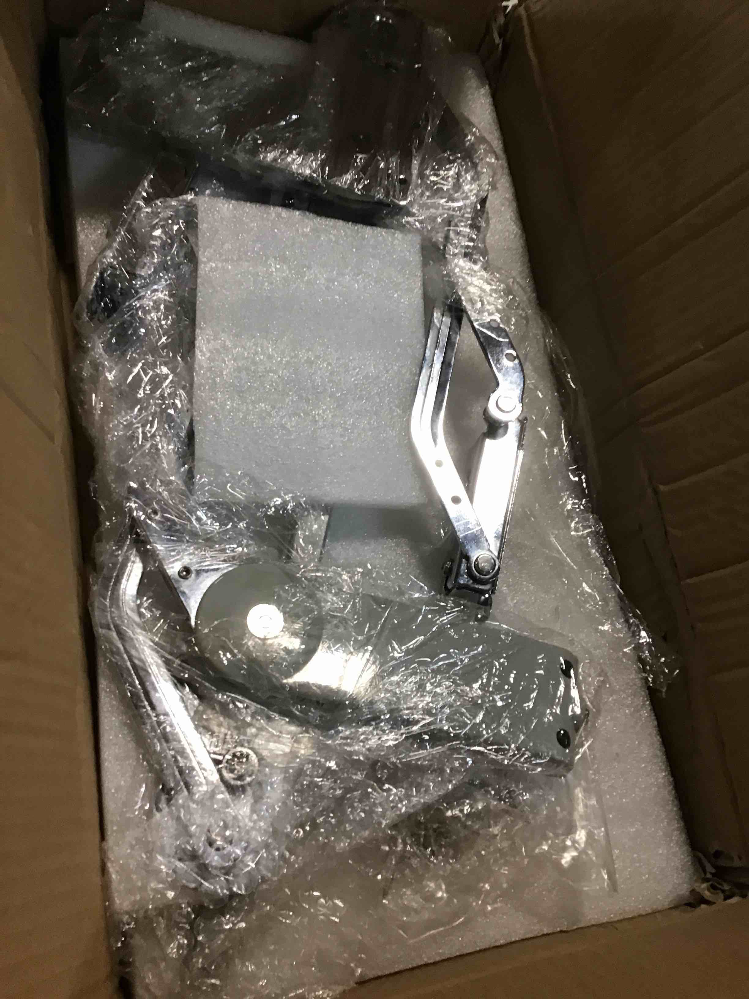 https://s3.amazonaws.com/lotting-images-prod/bidfta/GRA0189741_1732026215206.jpeg
