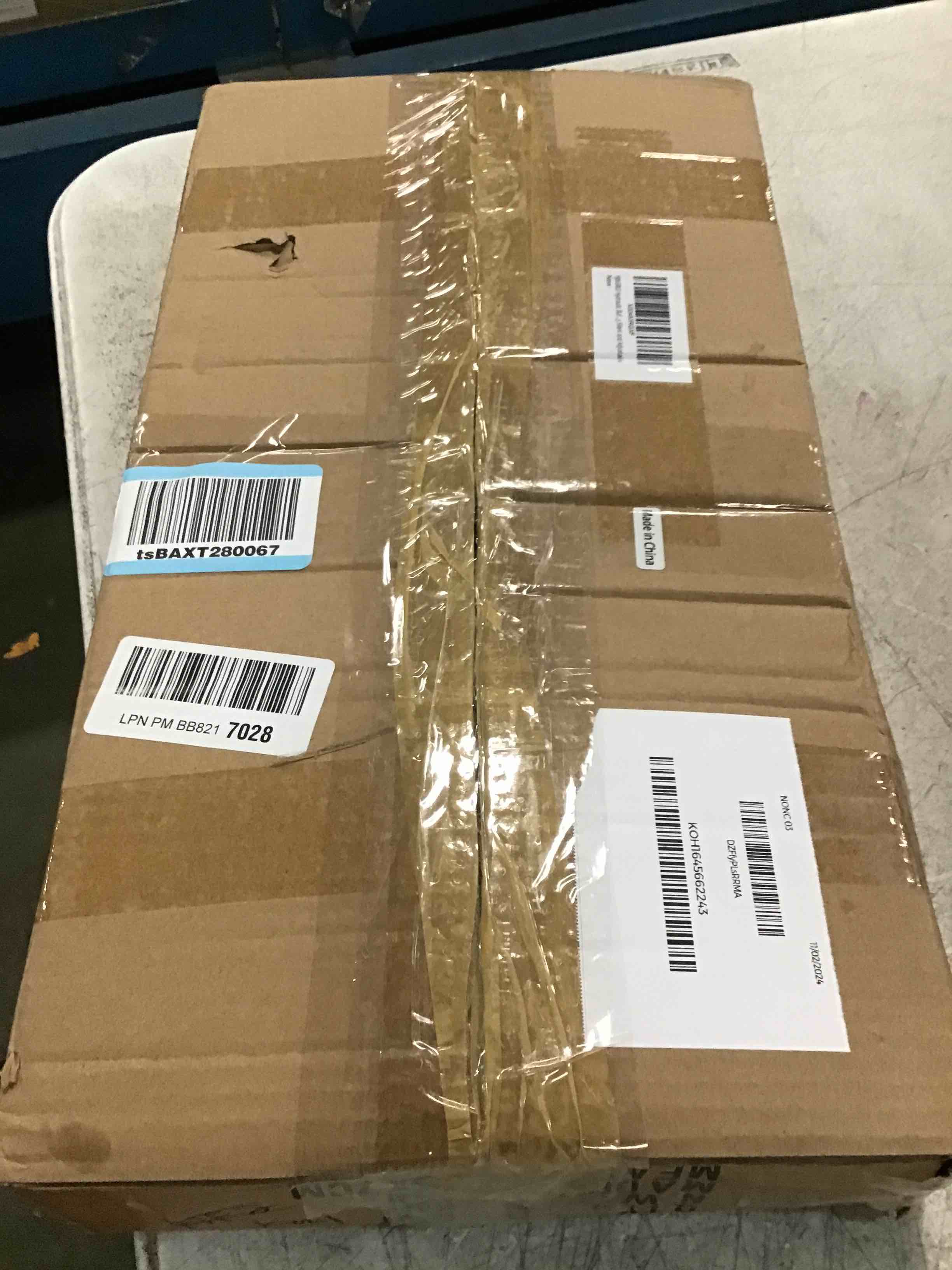 https://s3.amazonaws.com/lotting-images-prod/bidfta/GRA0189741_1732026232285.jpeg