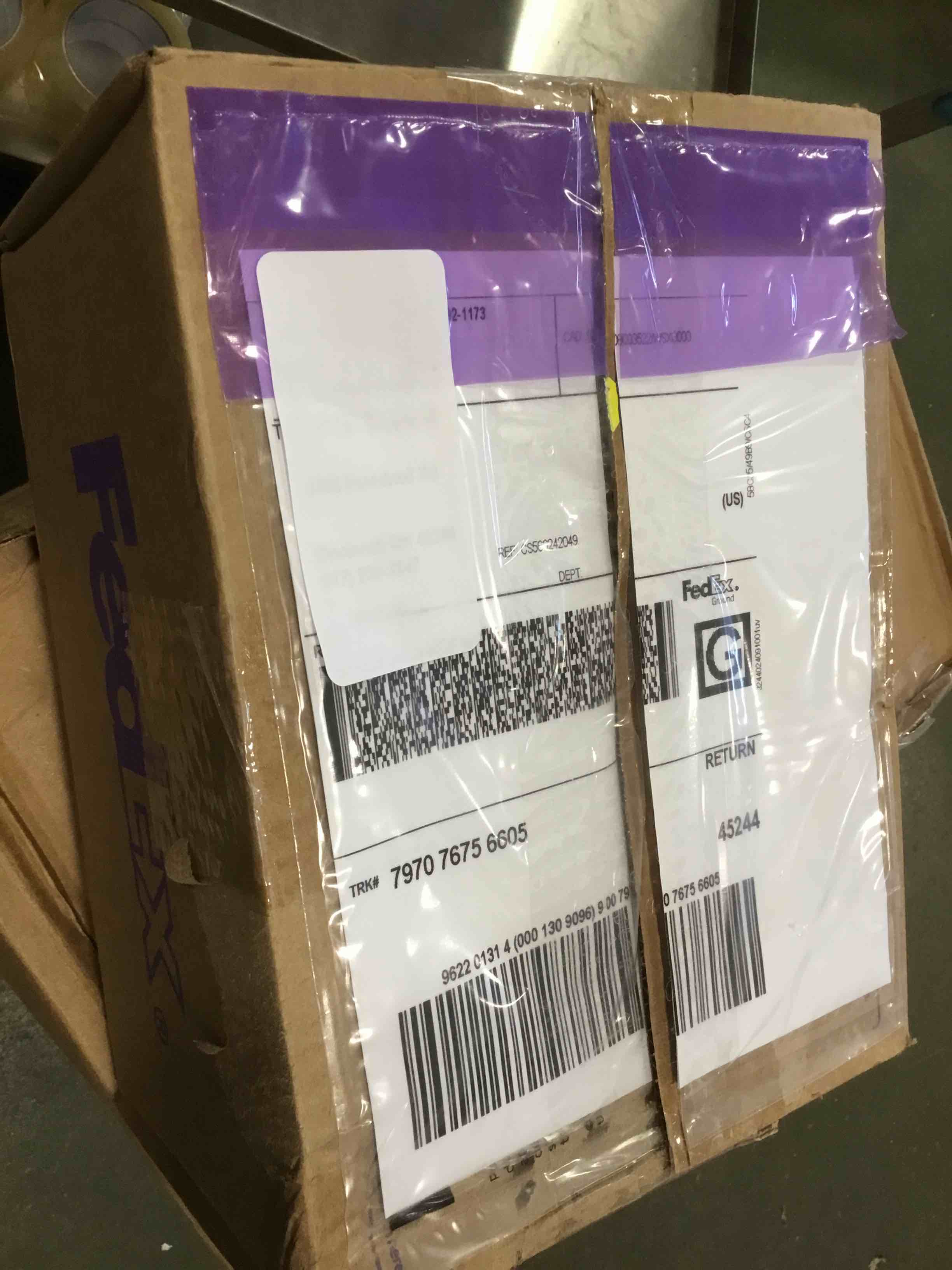https://s3.amazonaws.com/lotting-images-prod/bidfta/GRA0190230_1736433035351.jpeg