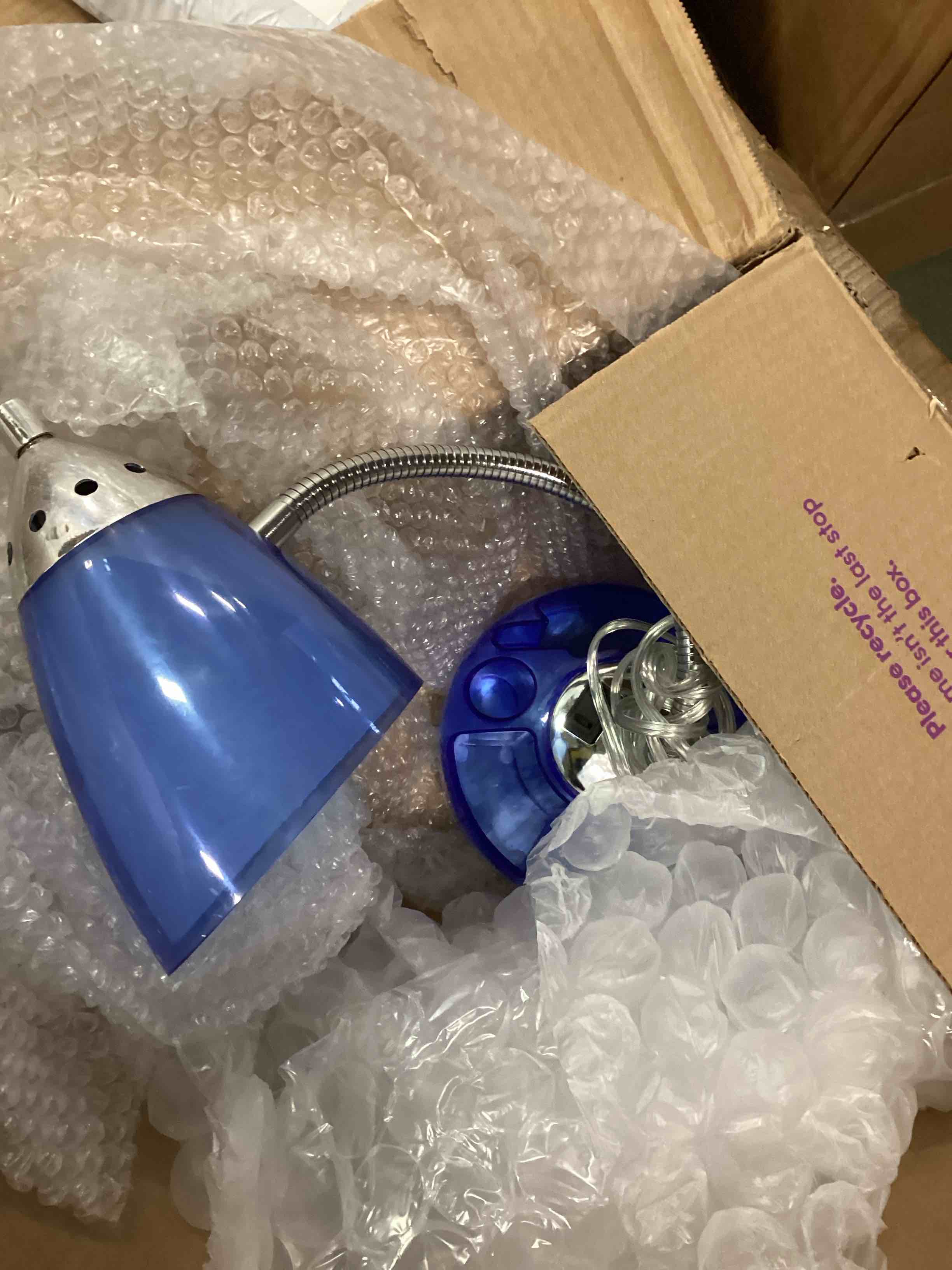 https://s3.amazonaws.com/lotting-images-prod/bidfta/GRA0190927_1733845791762.jpeg