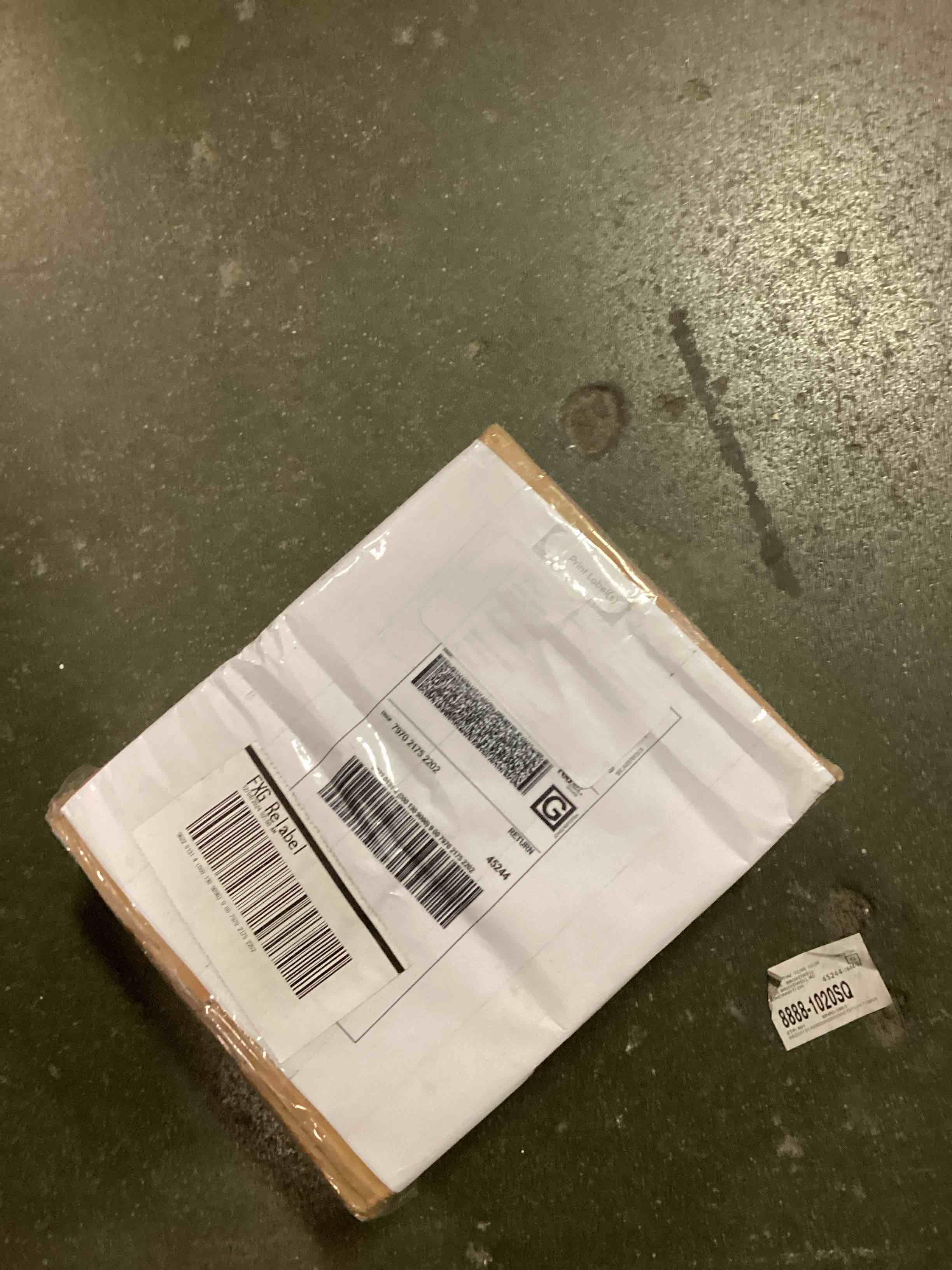 https://s3.amazonaws.com/lotting-images-prod/bidfta/GRA0190931_1733845040545.jpeg