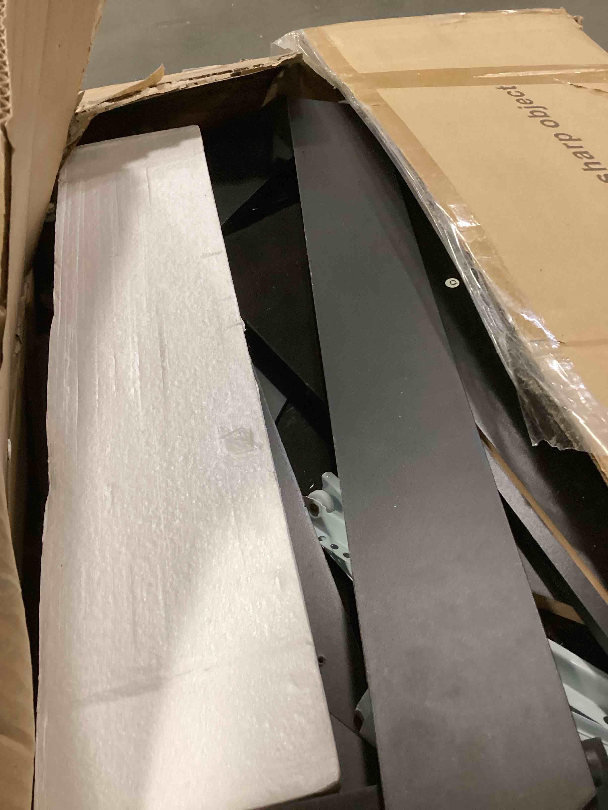 https://s3.amazonaws.com/lotting-images-prod/bidfta/GRA0191267_1733416806289.jpeg