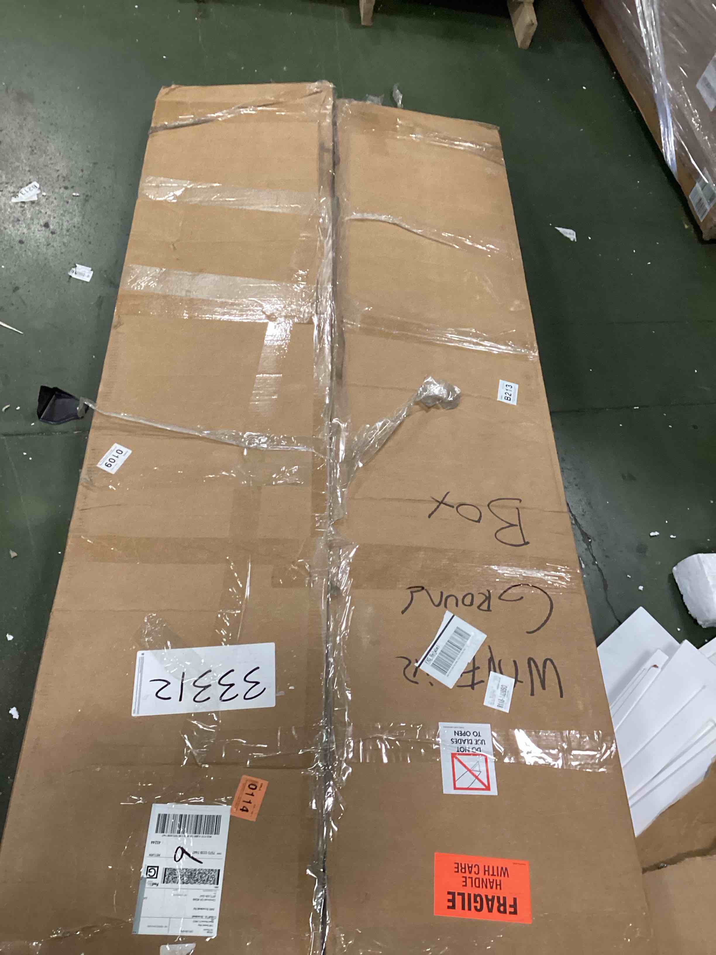 https://s3.amazonaws.com/lotting-images-prod/bidfta/GRA0191437_1733259836062.jpeg
