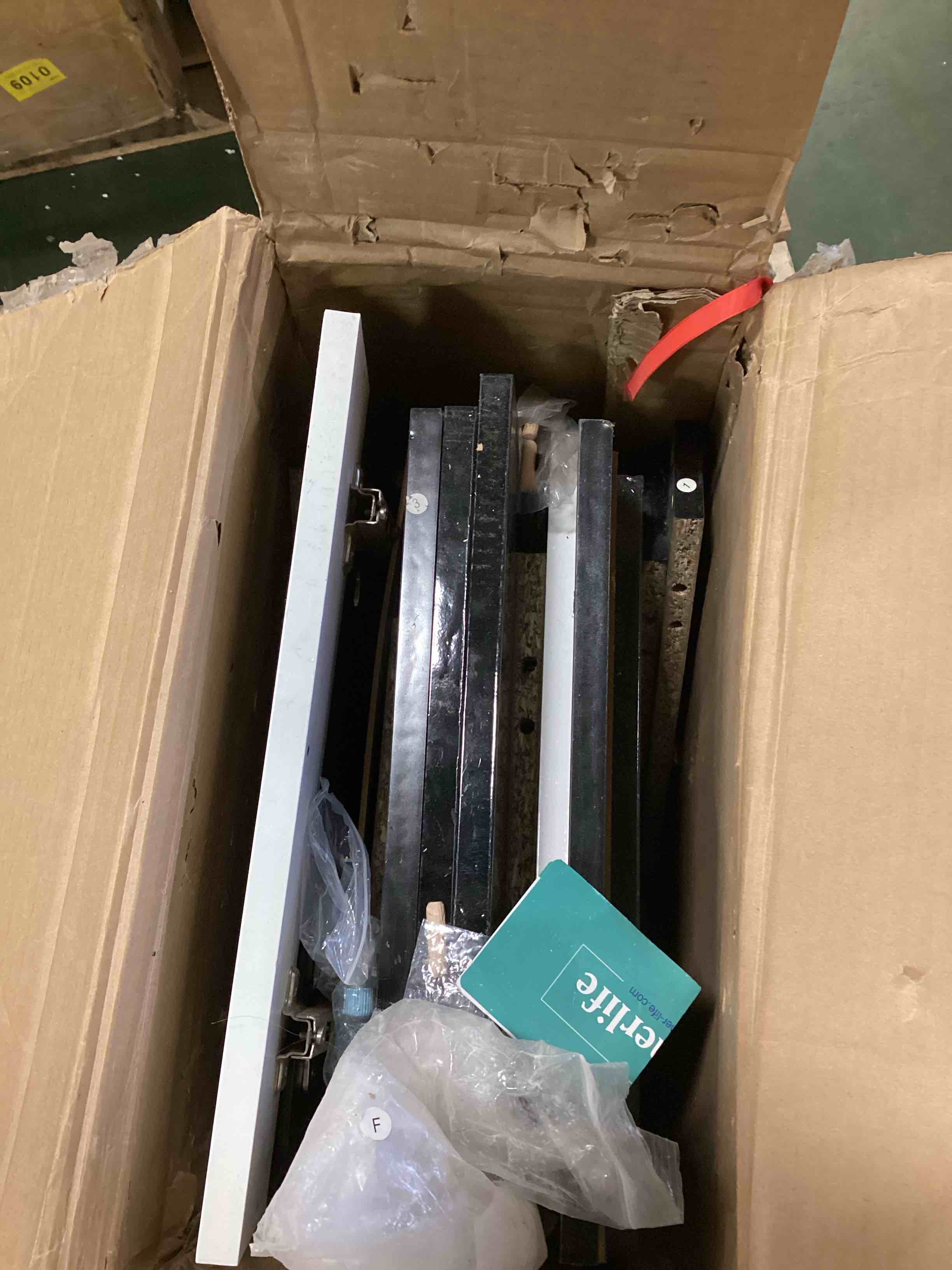 https://s3.amazonaws.com/lotting-images-prod/bidfta/GRA0191489_1733234557860.jpeg