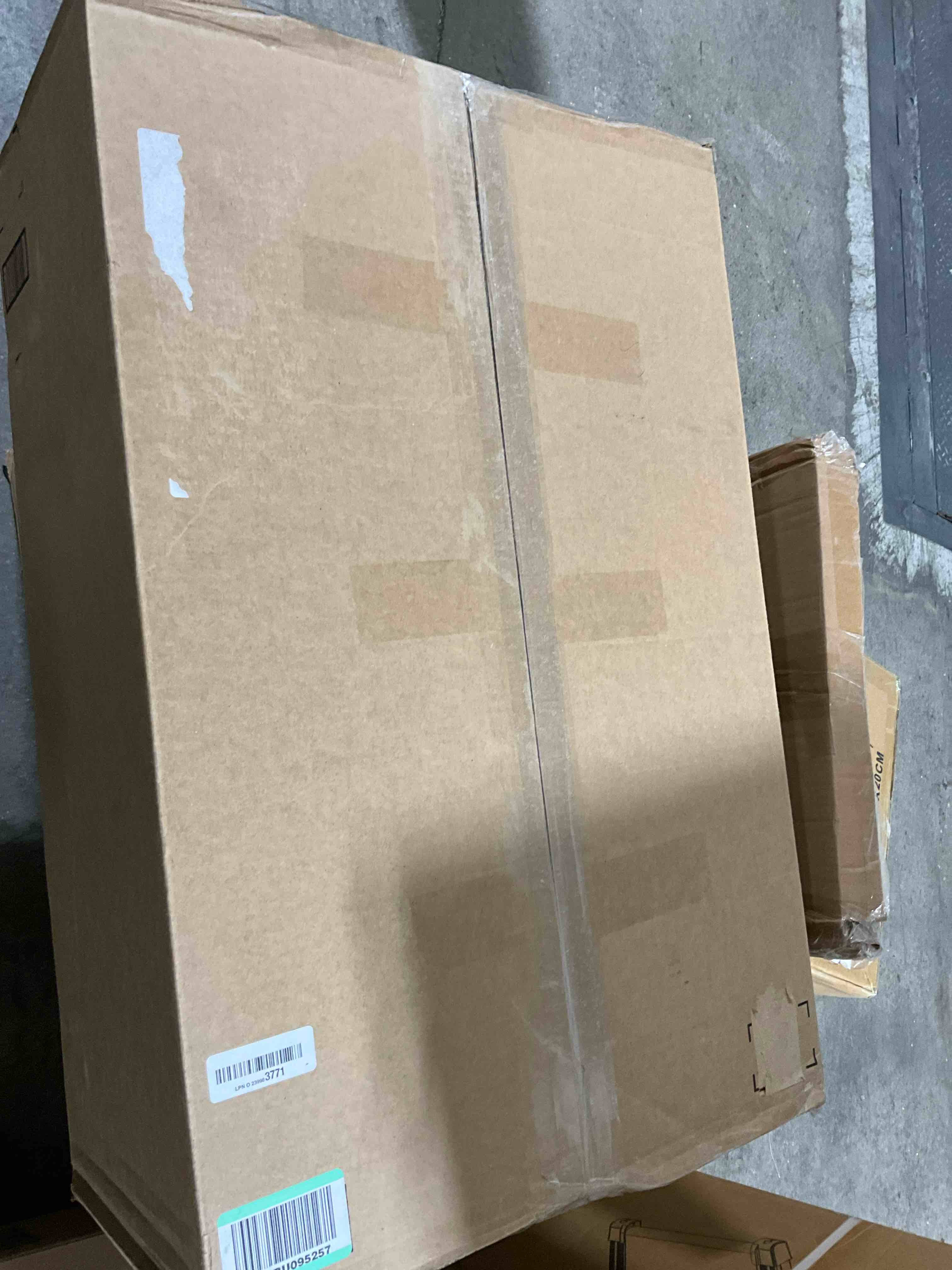 https://s3.amazonaws.com/lotting-images-prod/bidfta/GRA0193564_1731538470184.jpeg