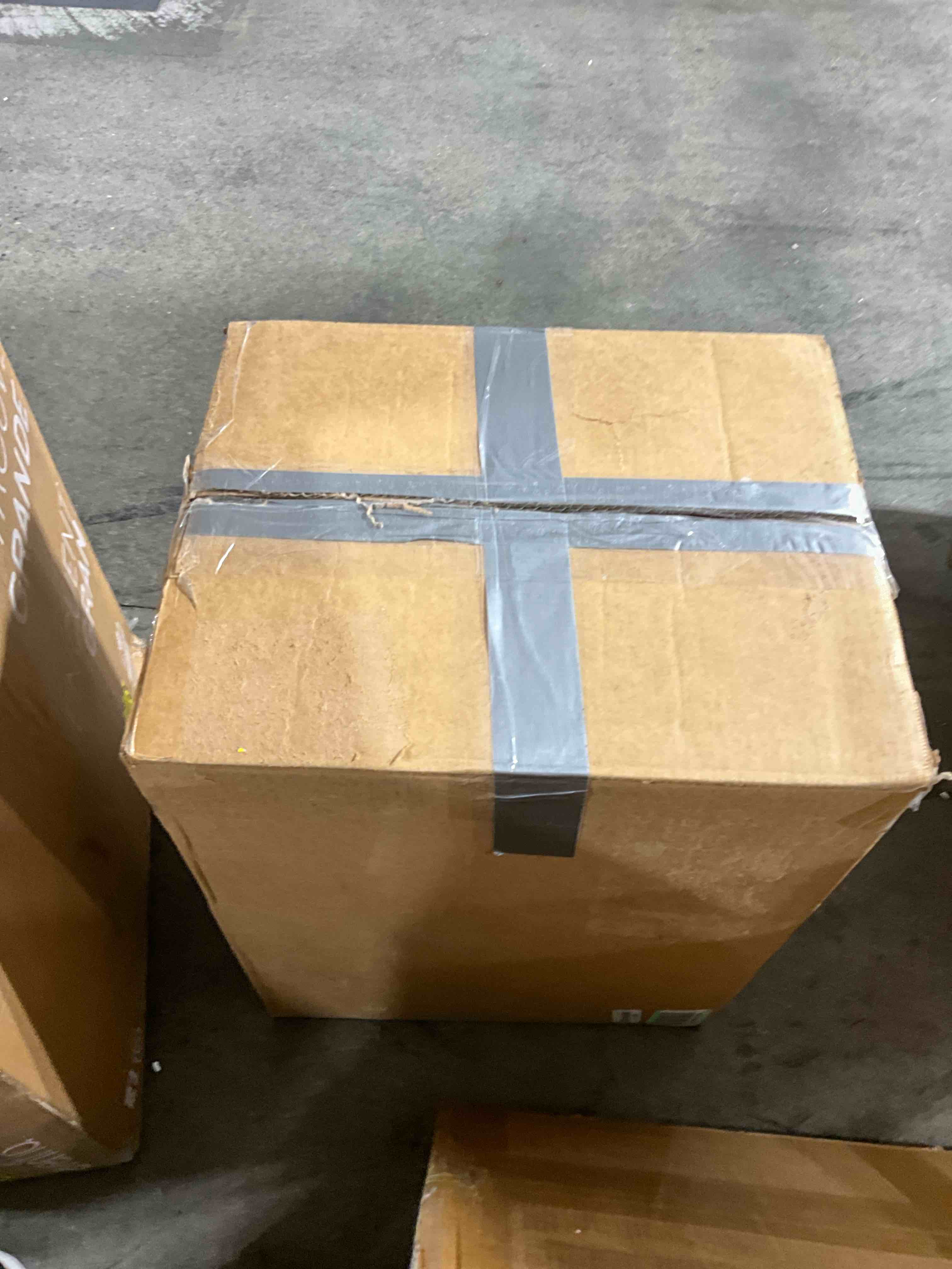 https://s3.amazonaws.com/lotting-images-prod/bidfta/GRA0193570_1731535659691.jpeg