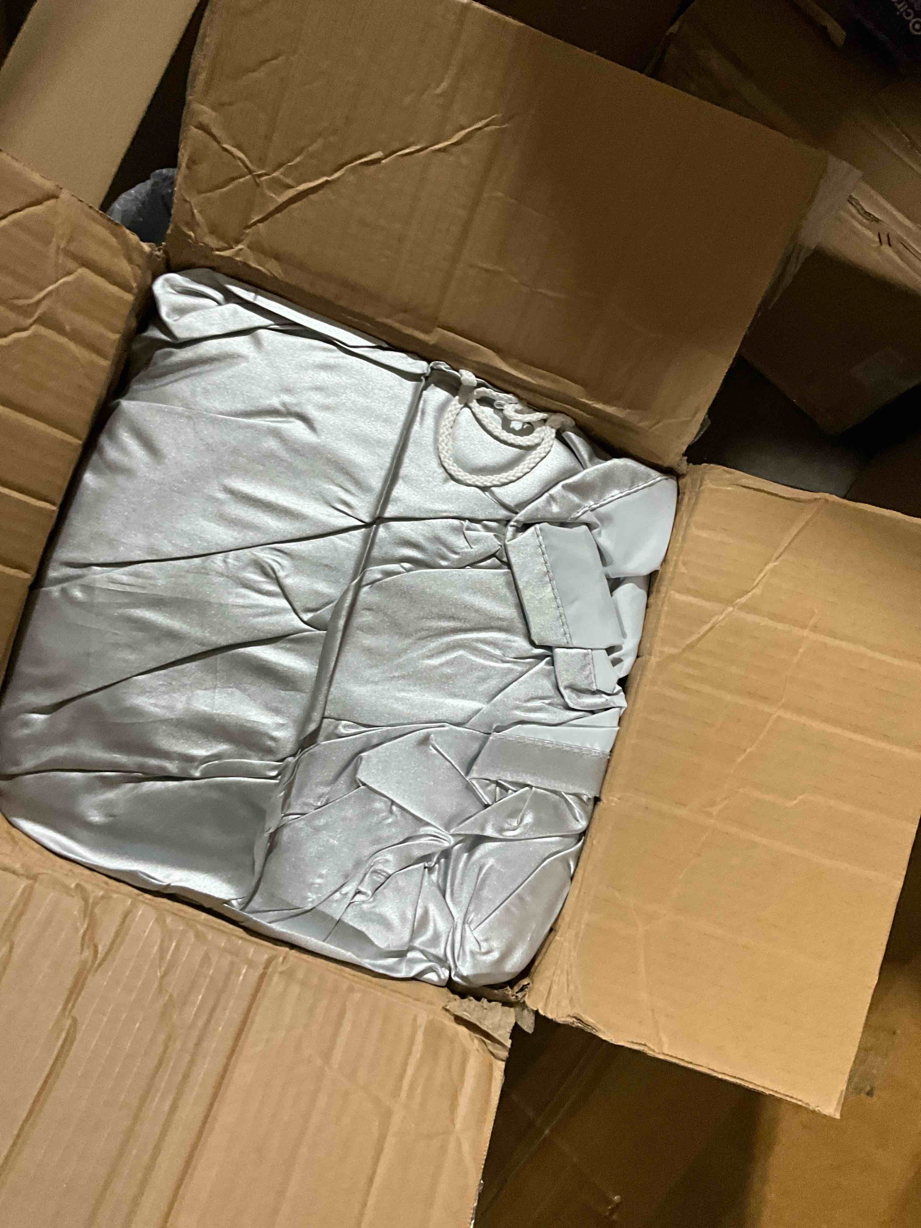 https://s3.amazonaws.com/lotting-images-prod/bidfta/GRA0193577_1731536348602.jpeg
