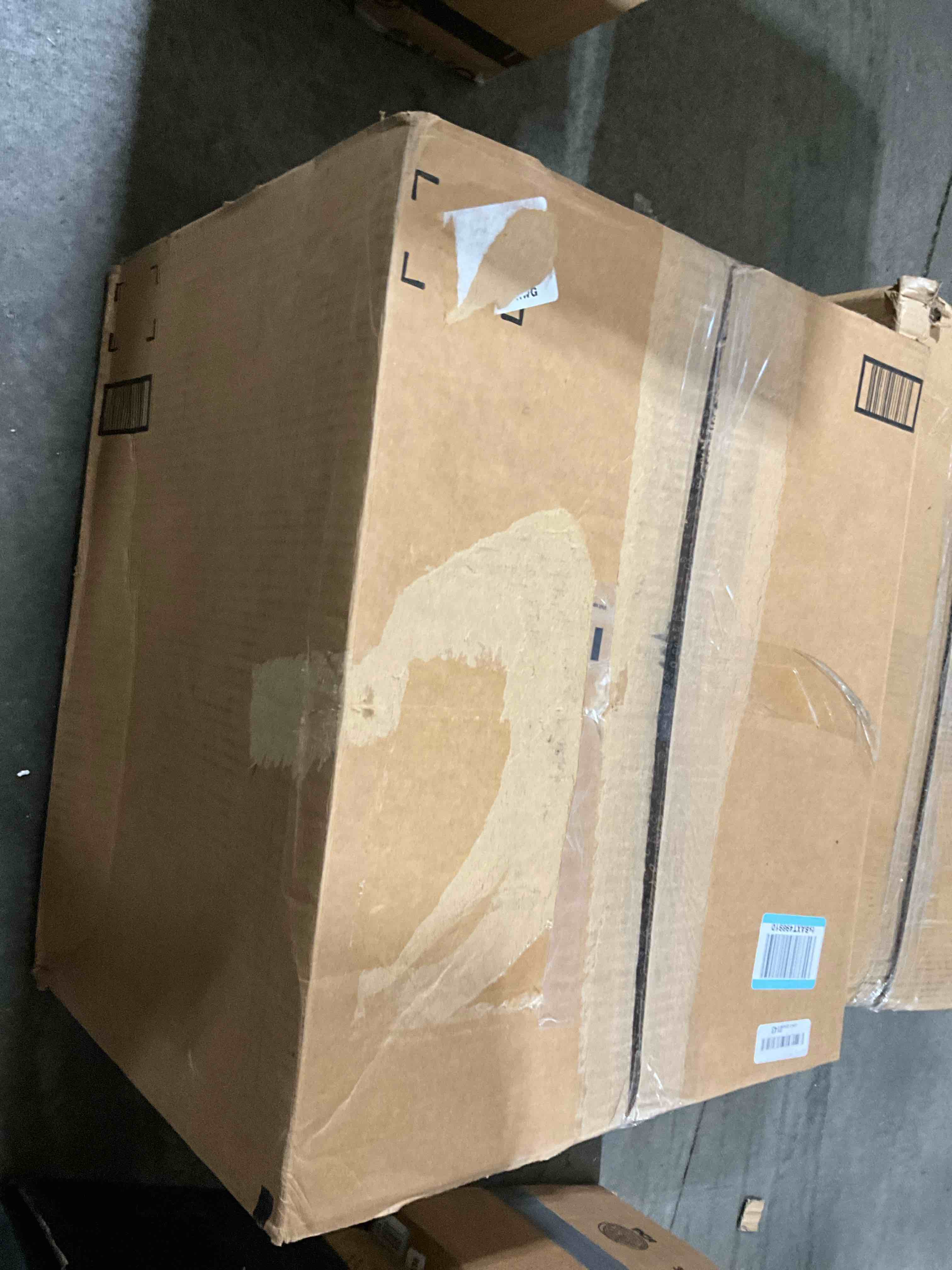 https://s3.amazonaws.com/lotting-images-prod/bidfta/GRA0193590_1731534113353.jpeg