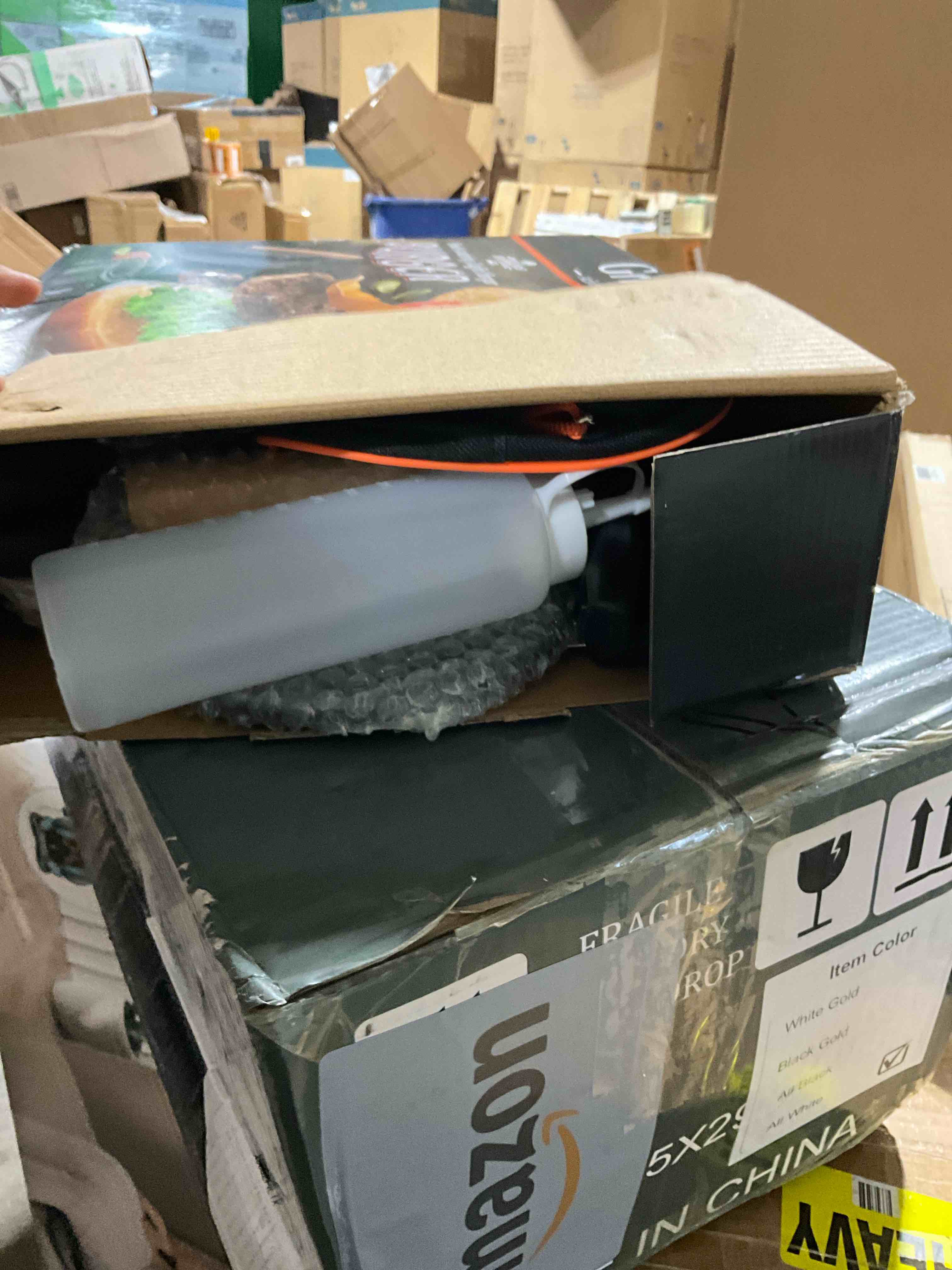 https://s3.amazonaws.com/lotting-images-prod/bidfta/GRA0193611_1731532177880.jpeg