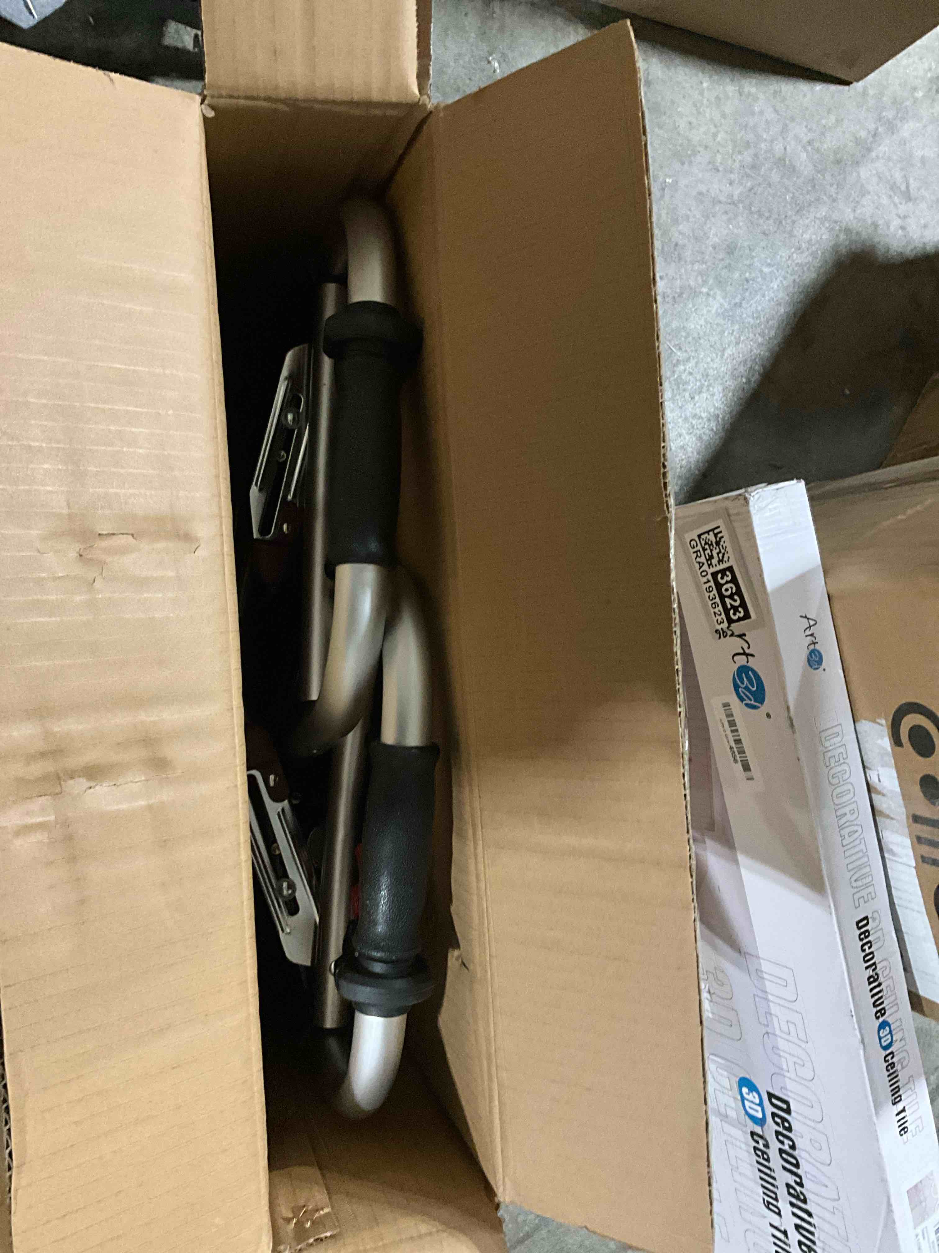 https://s3.amazonaws.com/lotting-images-prod/bidfta/GRA0193624_1731533486917.jpeg
