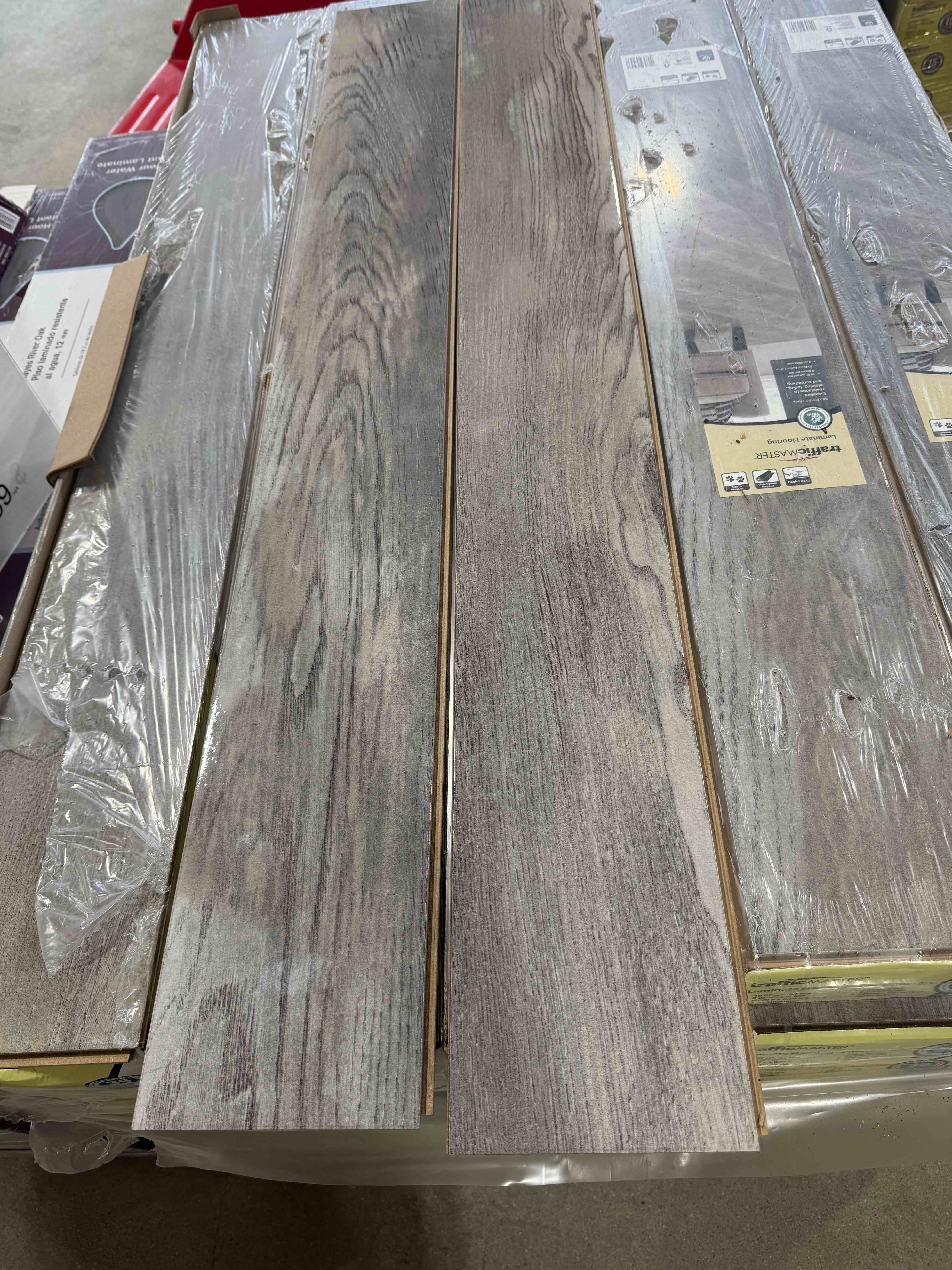 40 boxes 794.80 sq ft silverado trail 6.26” x 50.79” 8mm laminate flooring your bid per sq ft
