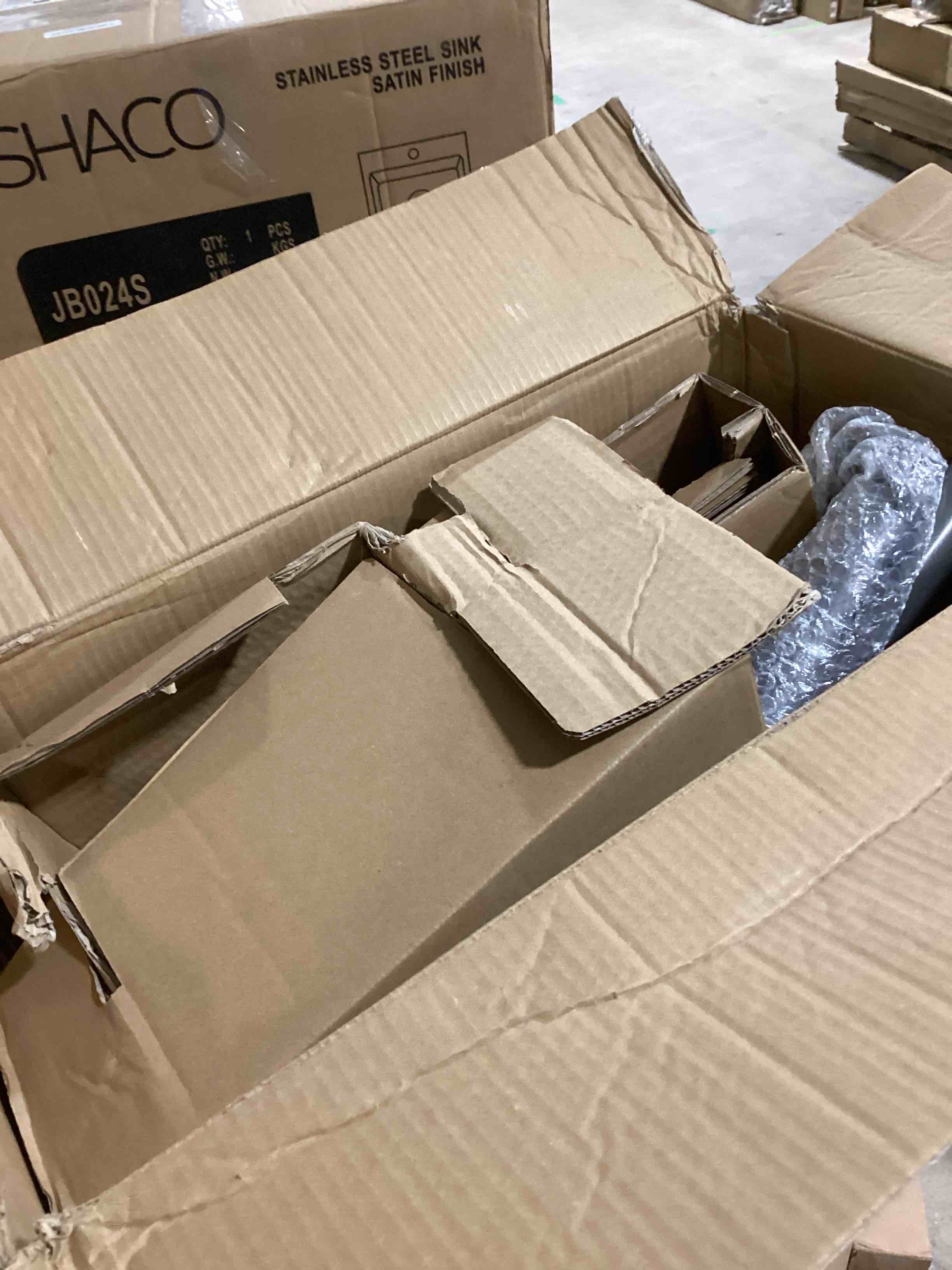 https://s3.amazonaws.com/lotting-images-prod/bidfta/GRA0205391_1729781959549.jpeg