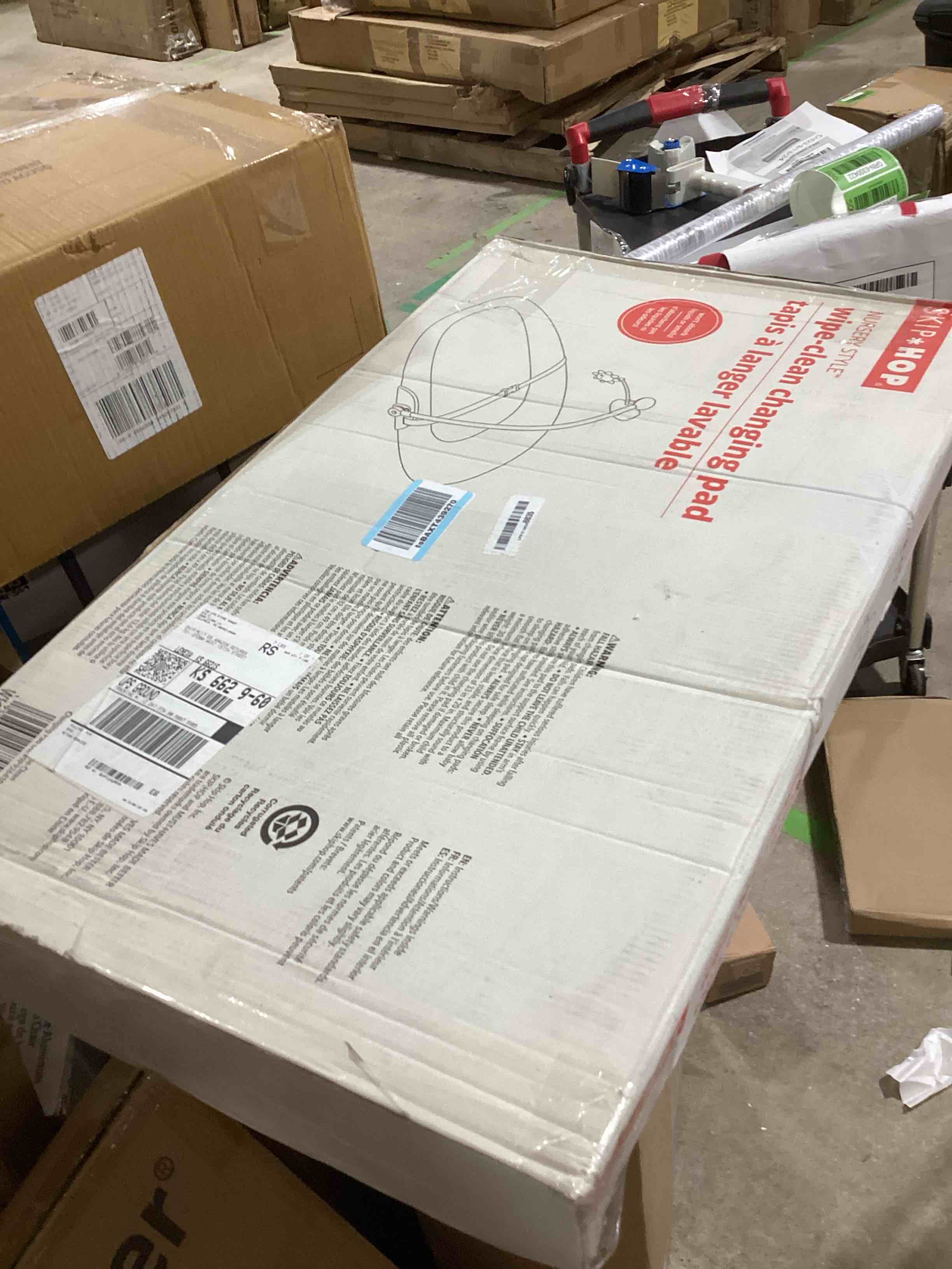 https://s3.amazonaws.com/lotting-images-prod/bidfta/GRA0205399_1729781429527.jpeg