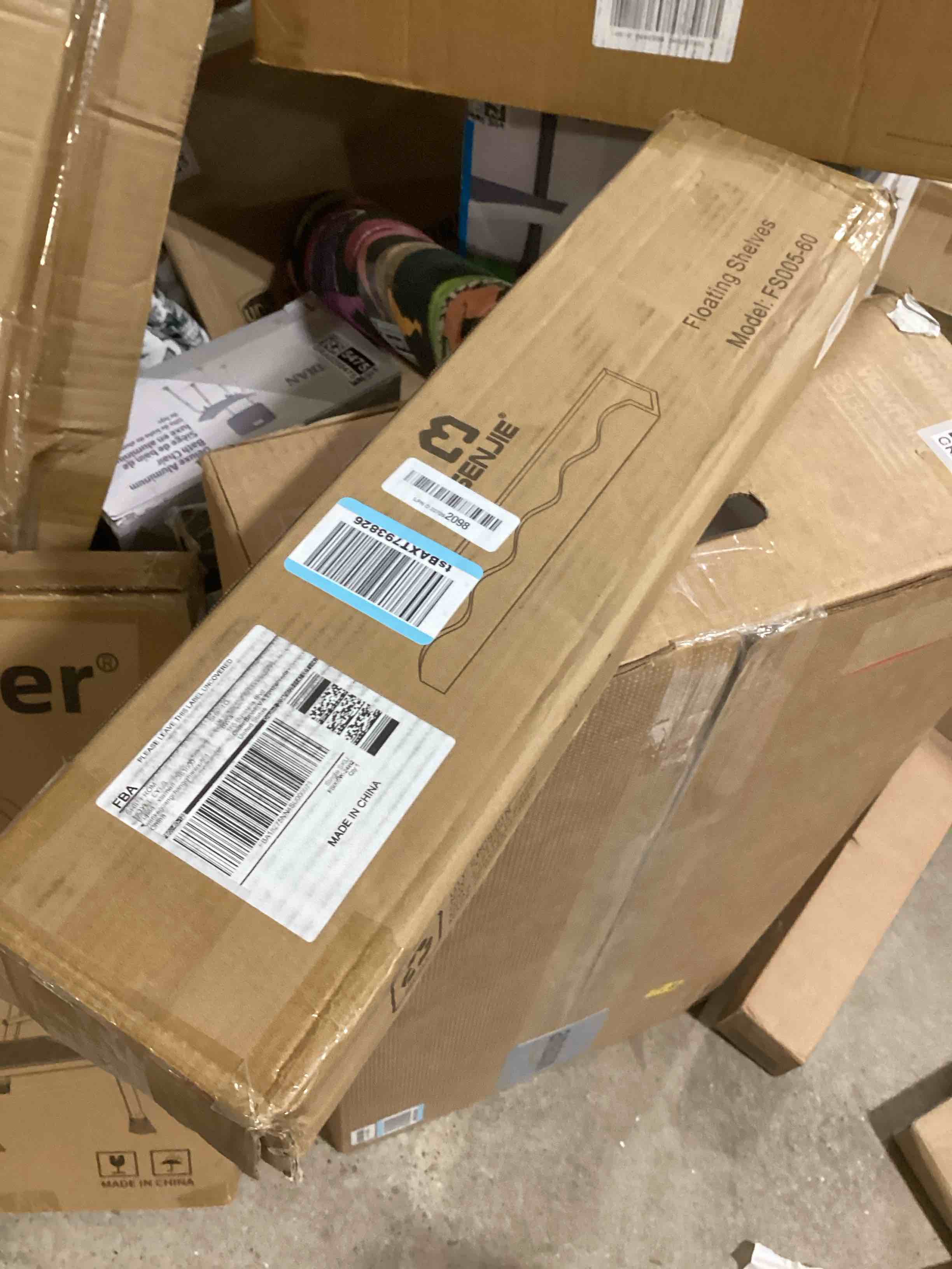 https://s3.amazonaws.com/lotting-images-prod/bidfta/GRA0205401_1729781316617.jpeg