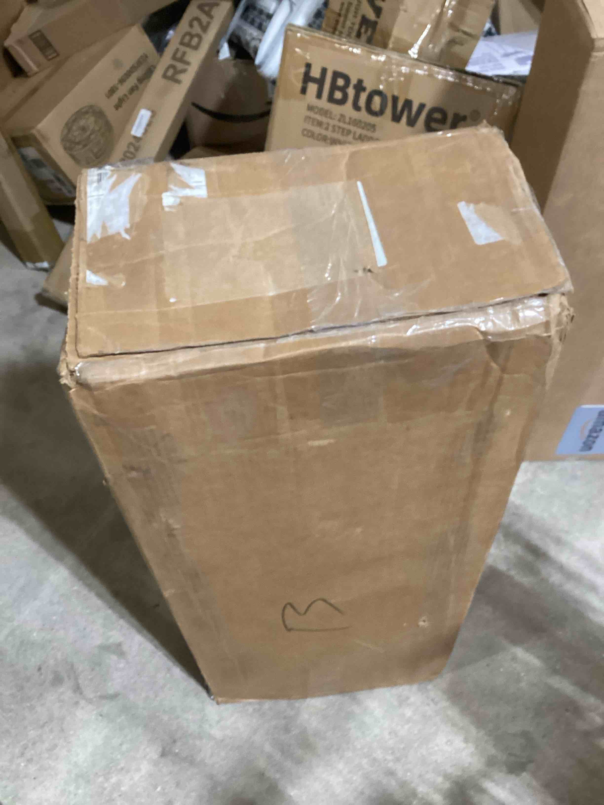 https://s3.amazonaws.com/lotting-images-prod/bidfta/GRA0205406_1729780995327.jpeg