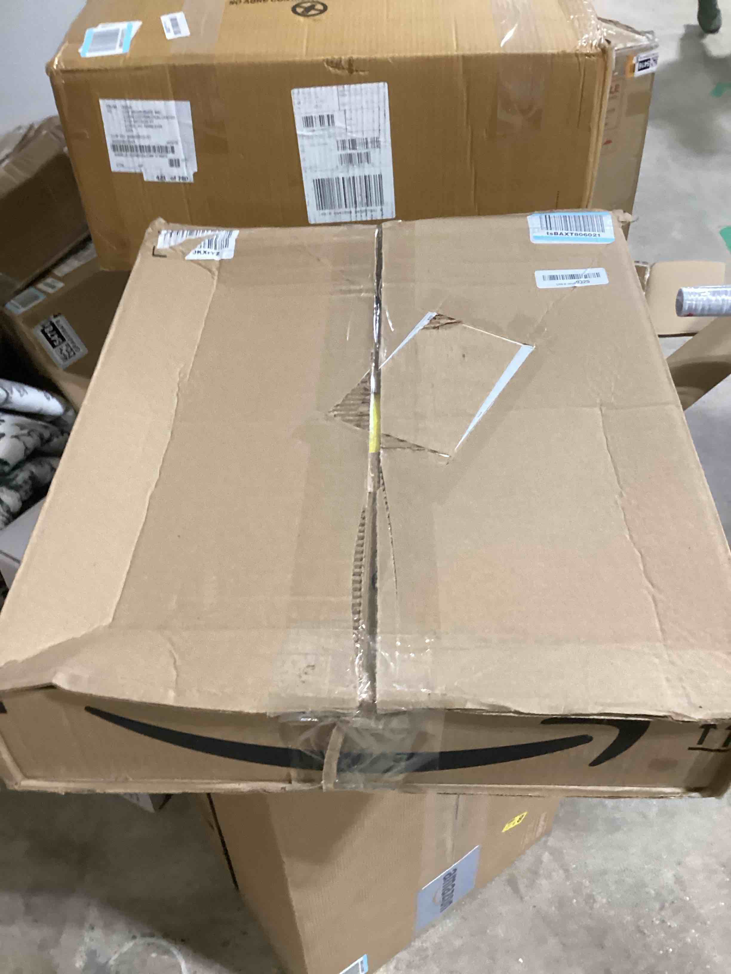 https://s3.amazonaws.com/lotting-images-prod/bidfta/GRA0205413_1729780584571.jpeg