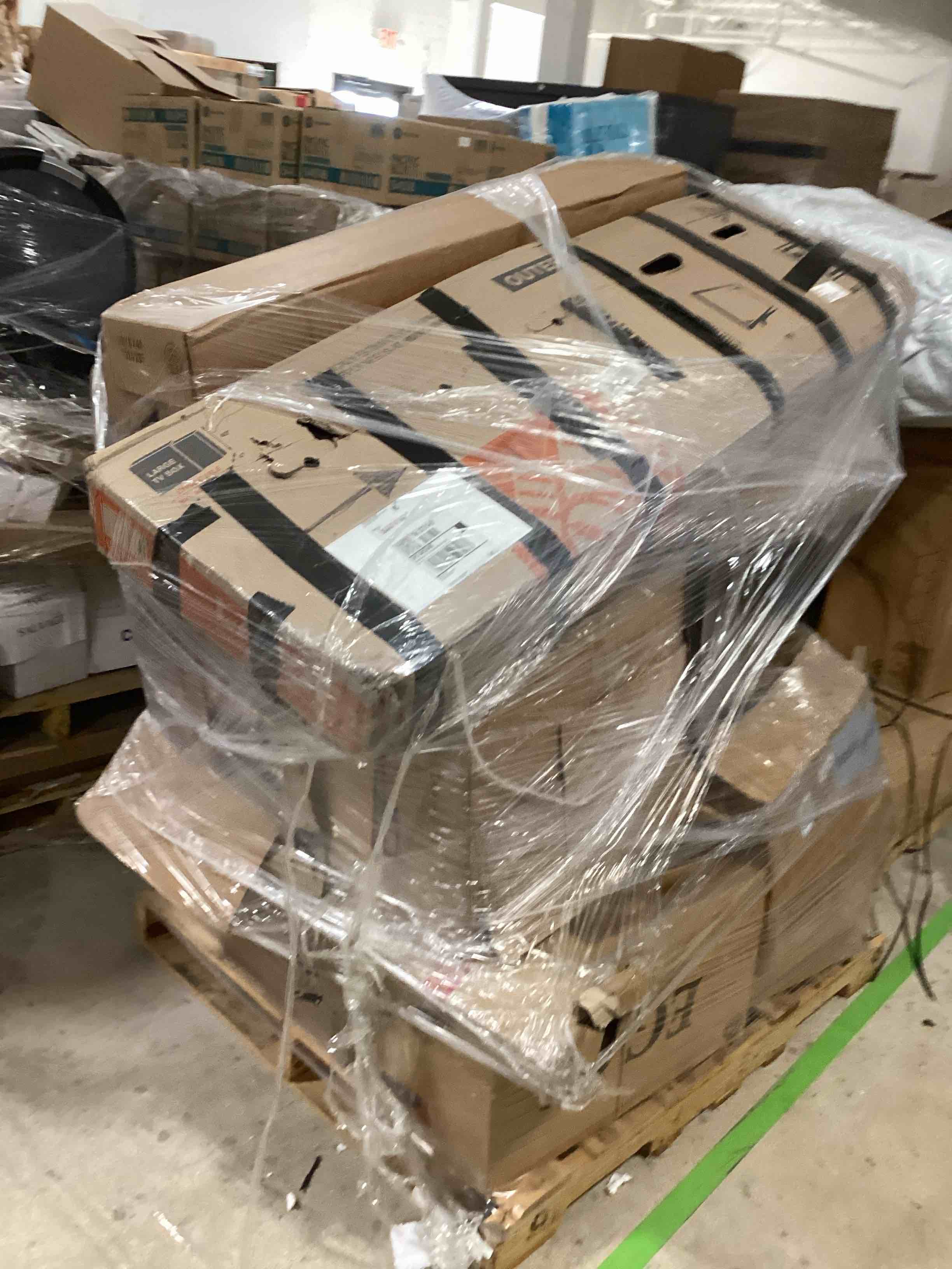 https://s3.amazonaws.com/lotting-images-prod/bidfta/GRA0205417_1729780182540.jpeg