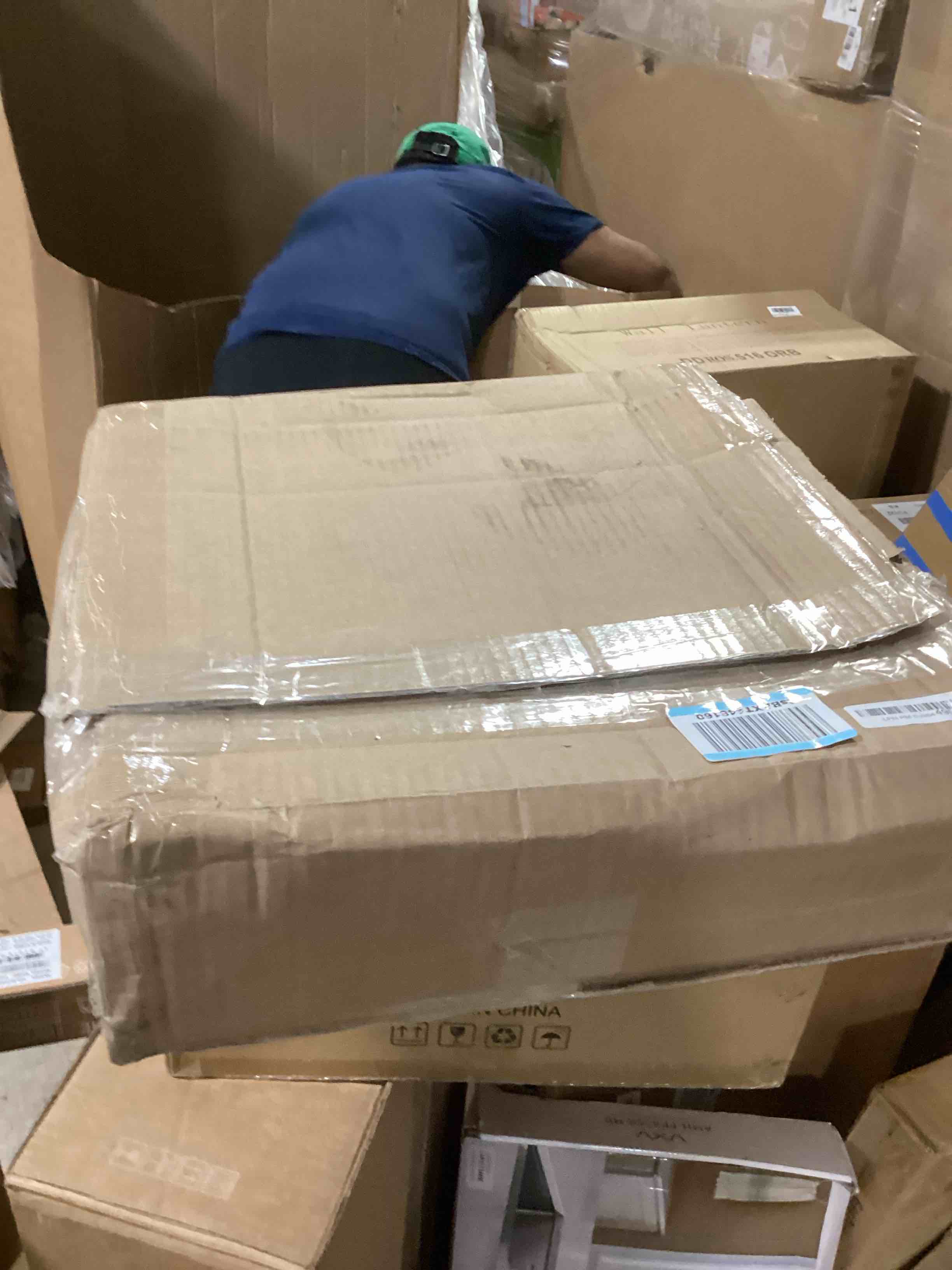 https://s3.amazonaws.com/lotting-images-prod/bidfta/GRA0205474_1729779773478.jpeg