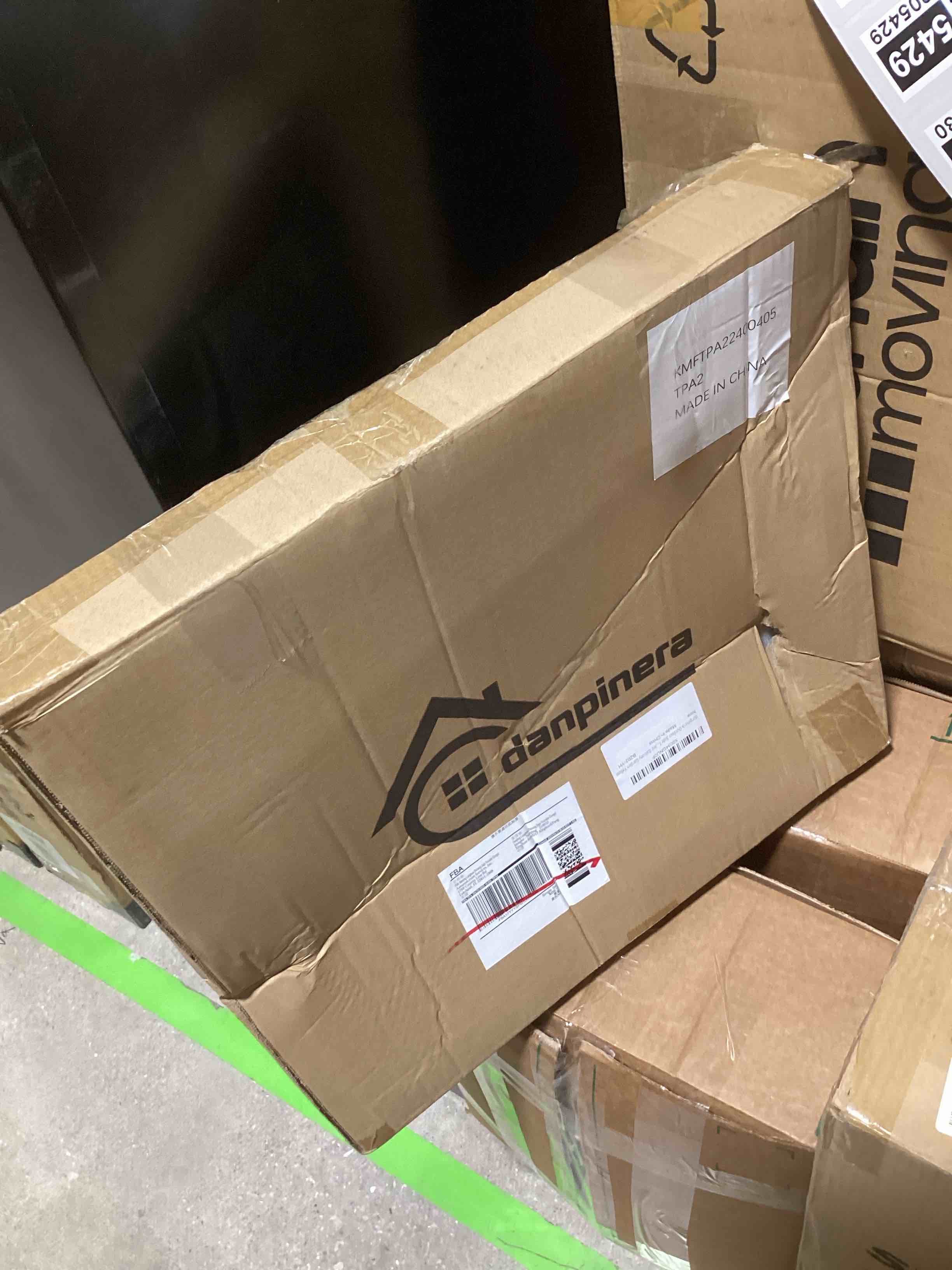 https://s3.amazonaws.com/lotting-images-prod/bidfta/GRA0205517_1729605623309.jpeg